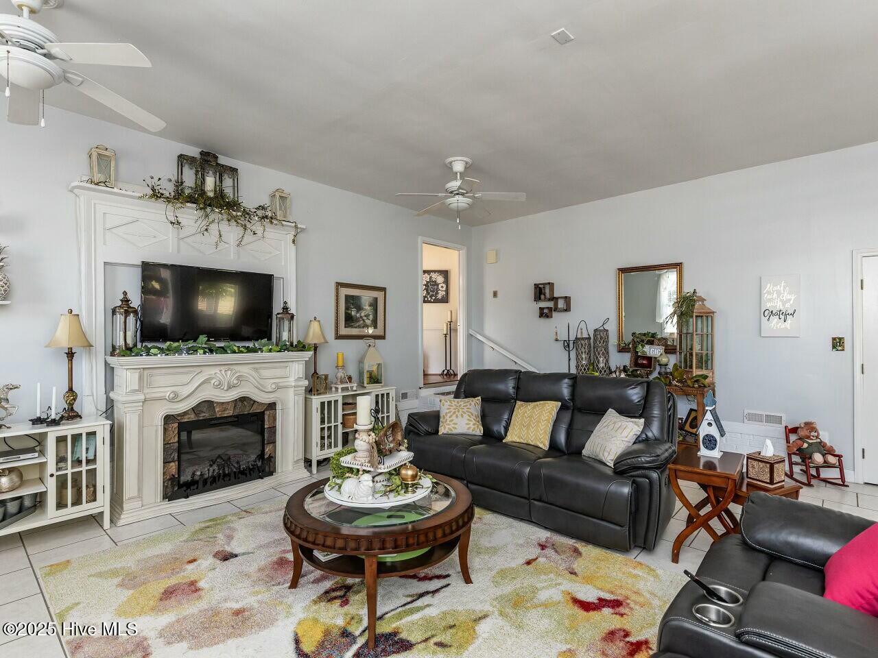 132 Crystal Place Property Photo 18