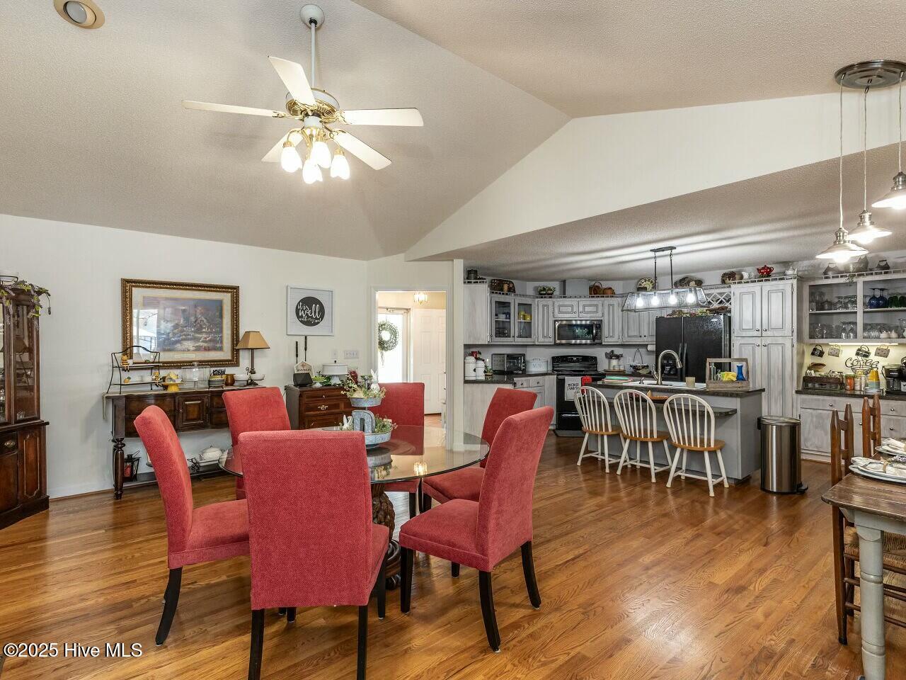 132 Crystal Place Property Photo 23