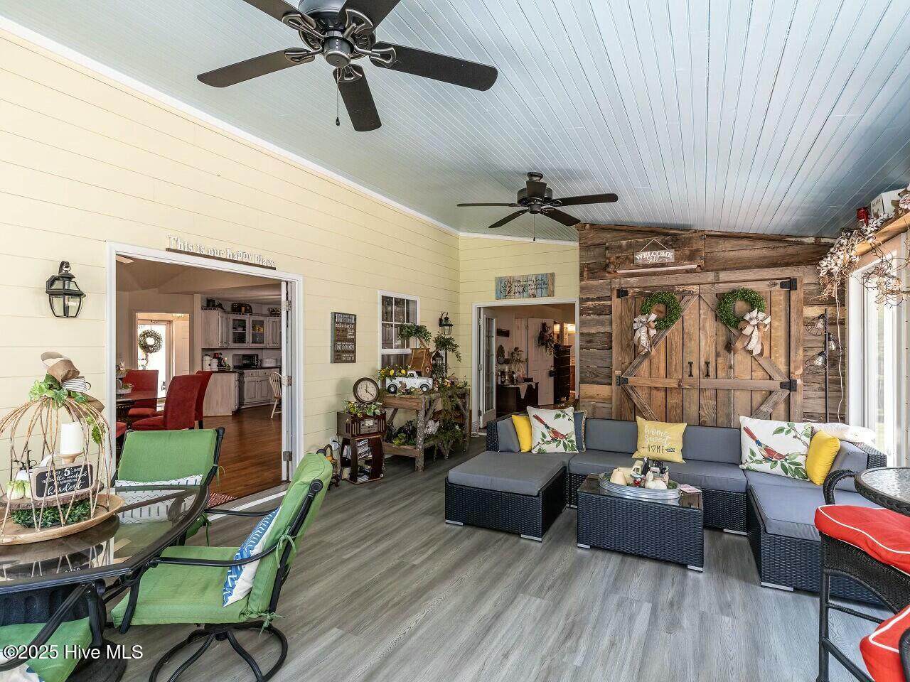 132 Crystal Place Property Photo 25