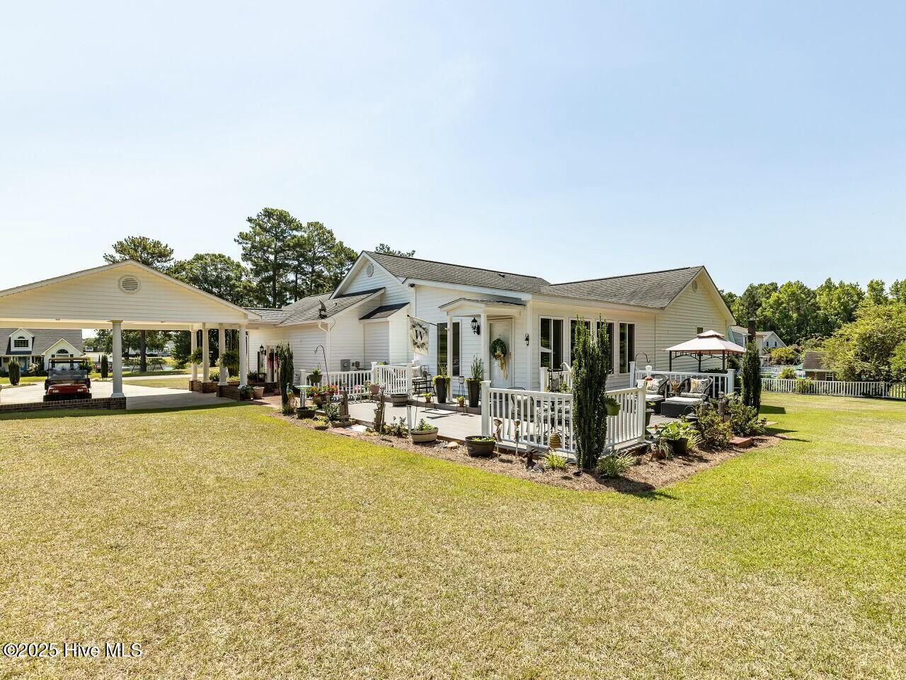 132 Crystal Place Property Photo 39