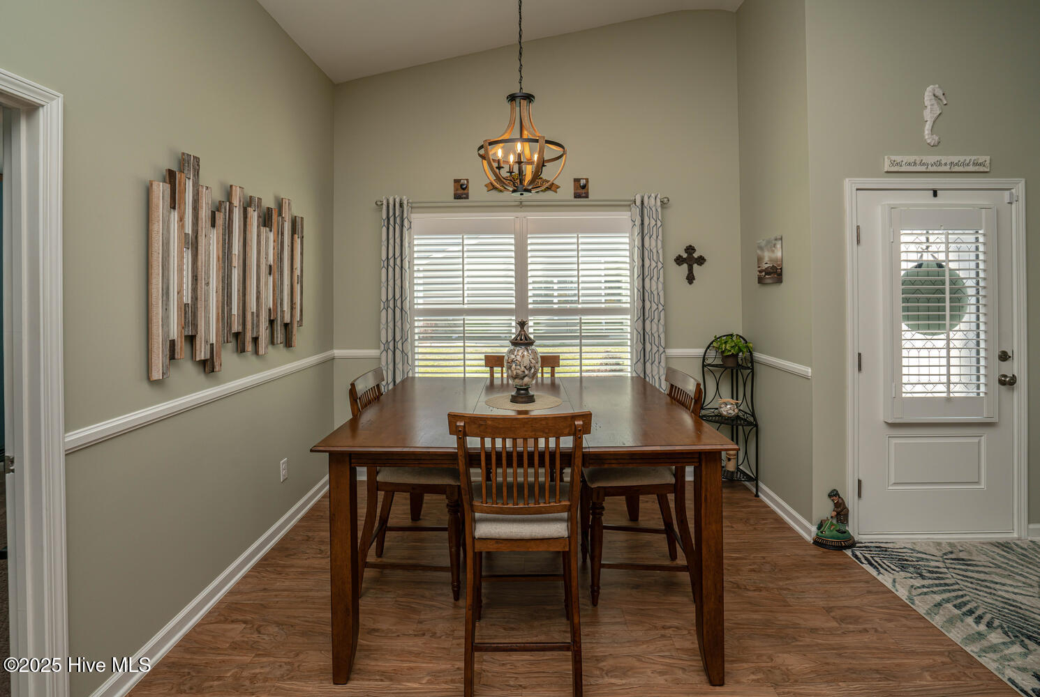 1055 Chadsey Lake Drive Property Photo 19
