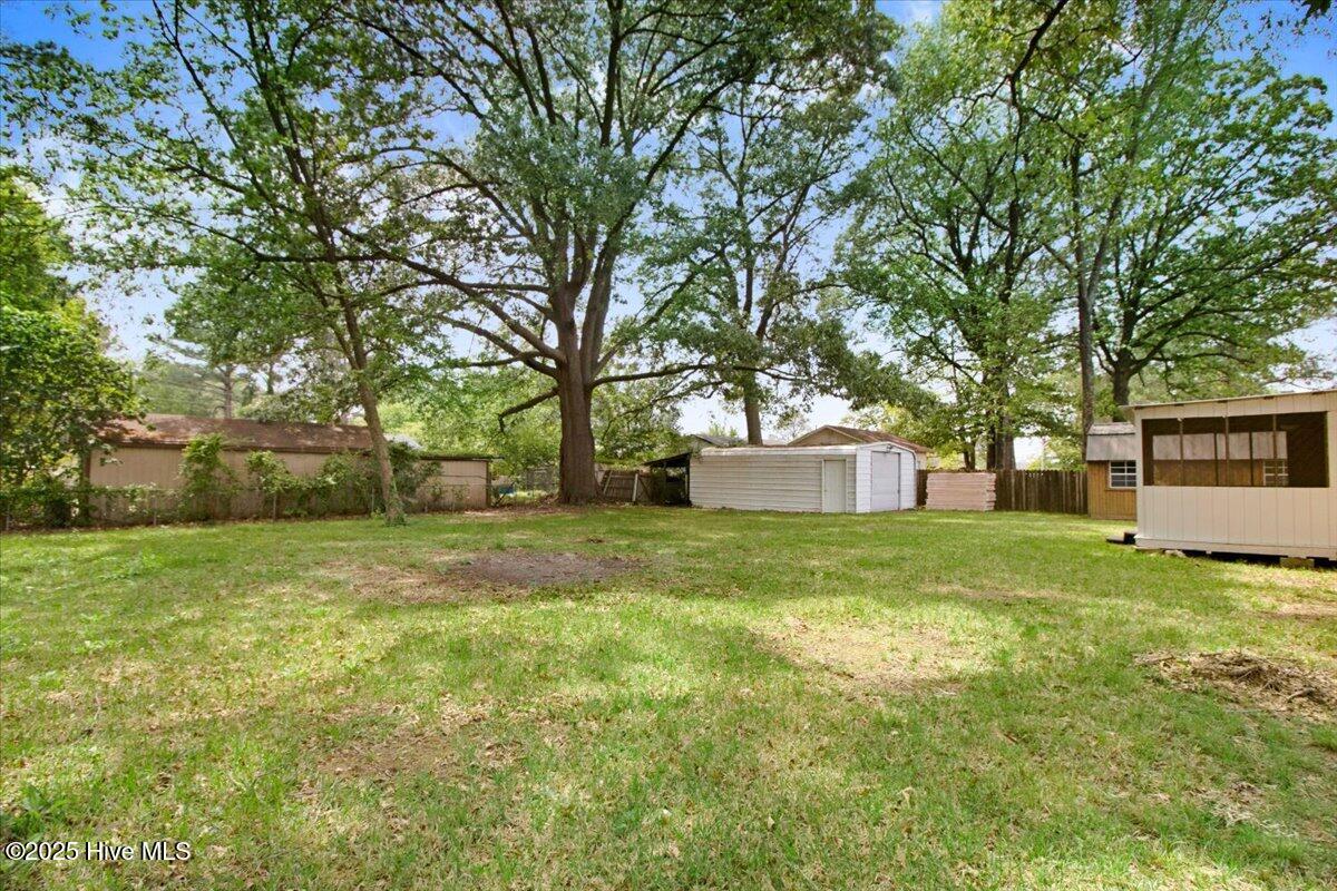 1975 Oakwood Drive Property Photo 28