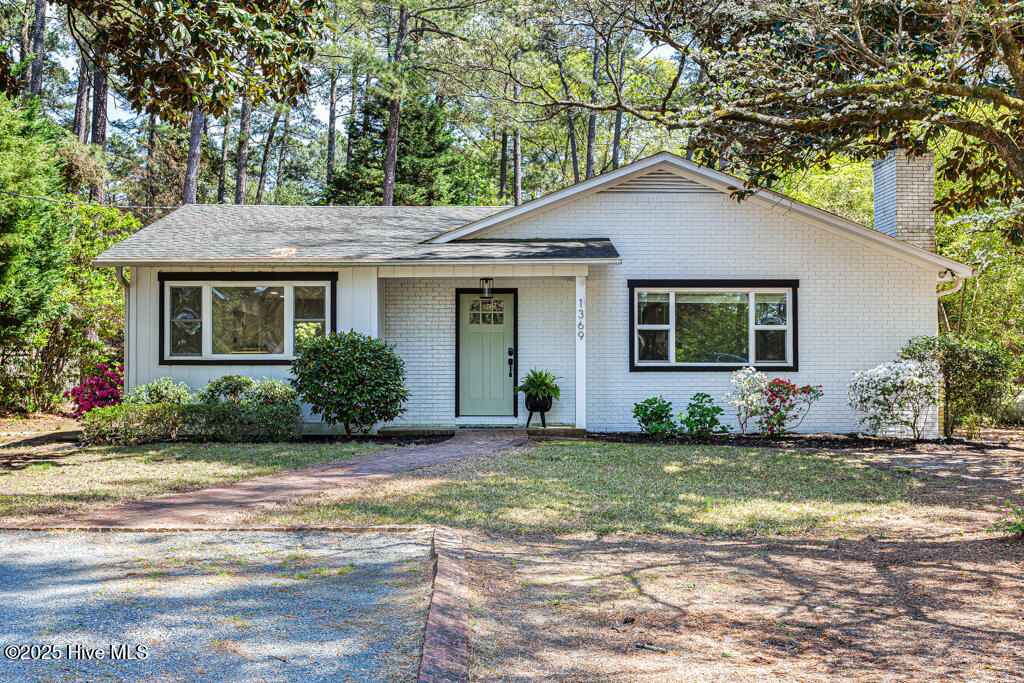1369 Linden Road Property Photo