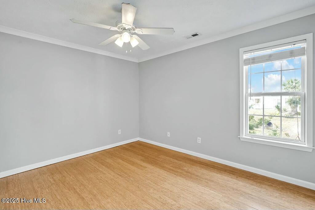 112 Palm Breeze Drive Property Photo 18