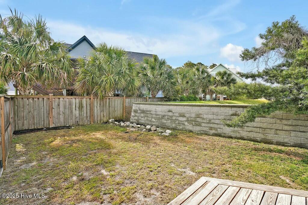 112 Palm Breeze Drive Property Photo 36