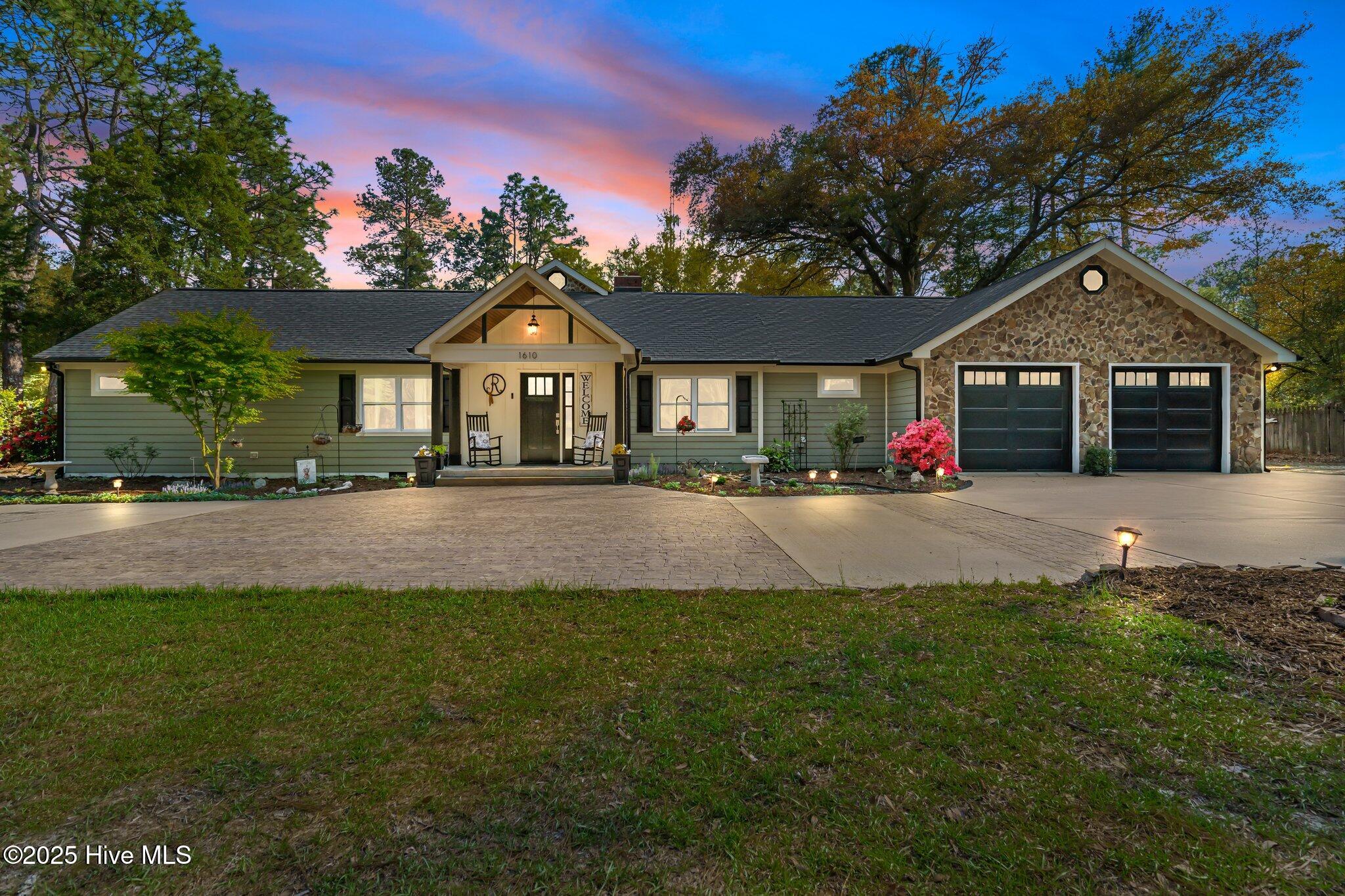 1610 Midland Road Property Photo