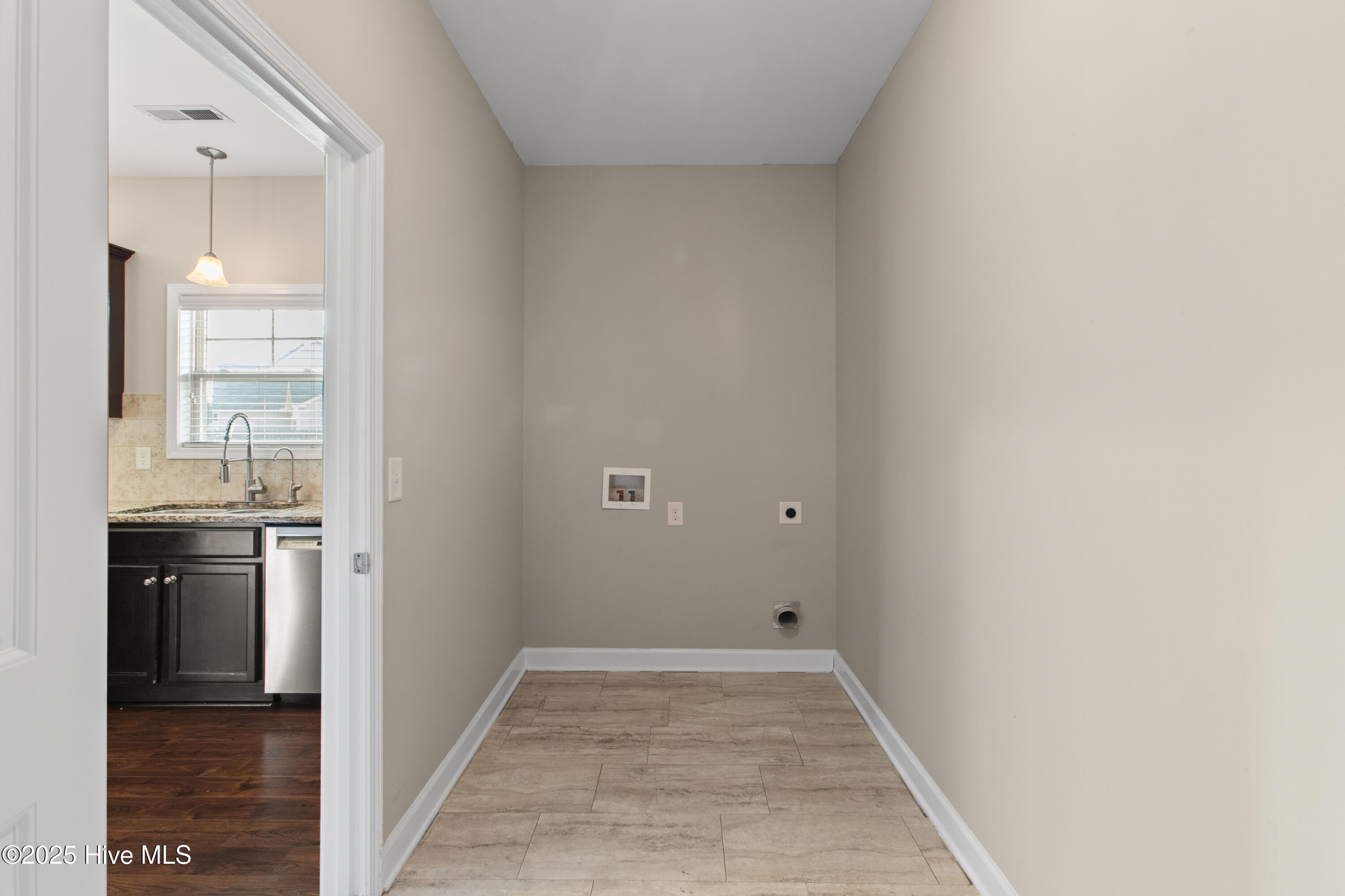 101 Lincolnton Court Property Photo 13