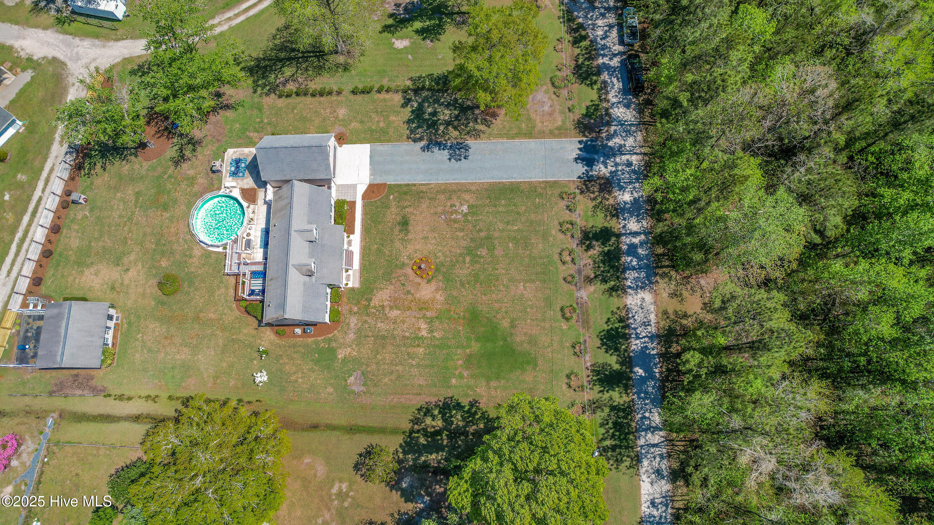 169 Pearsons Lane Property Photo 4