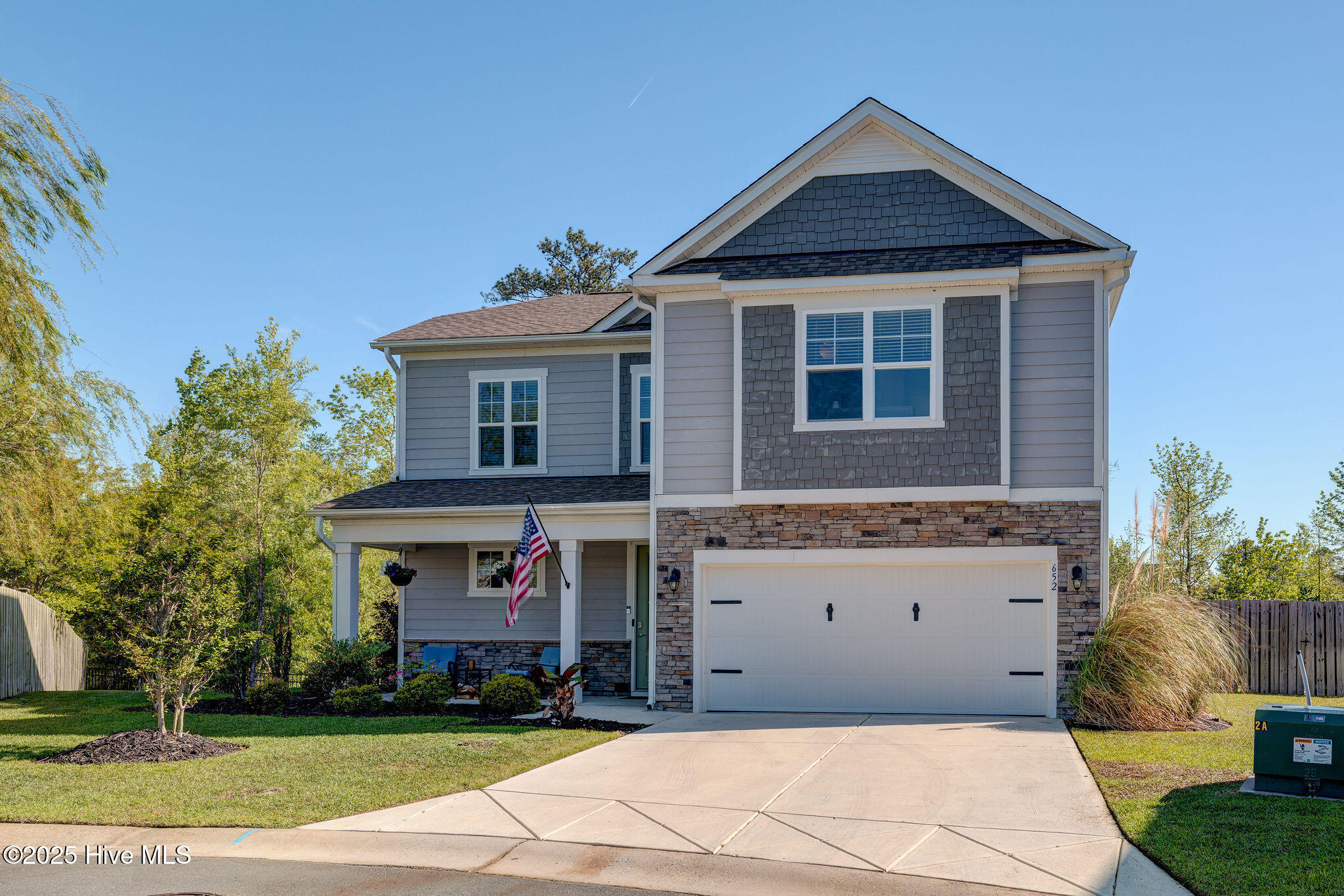 652 Seathwaite Lane Property Photo 1