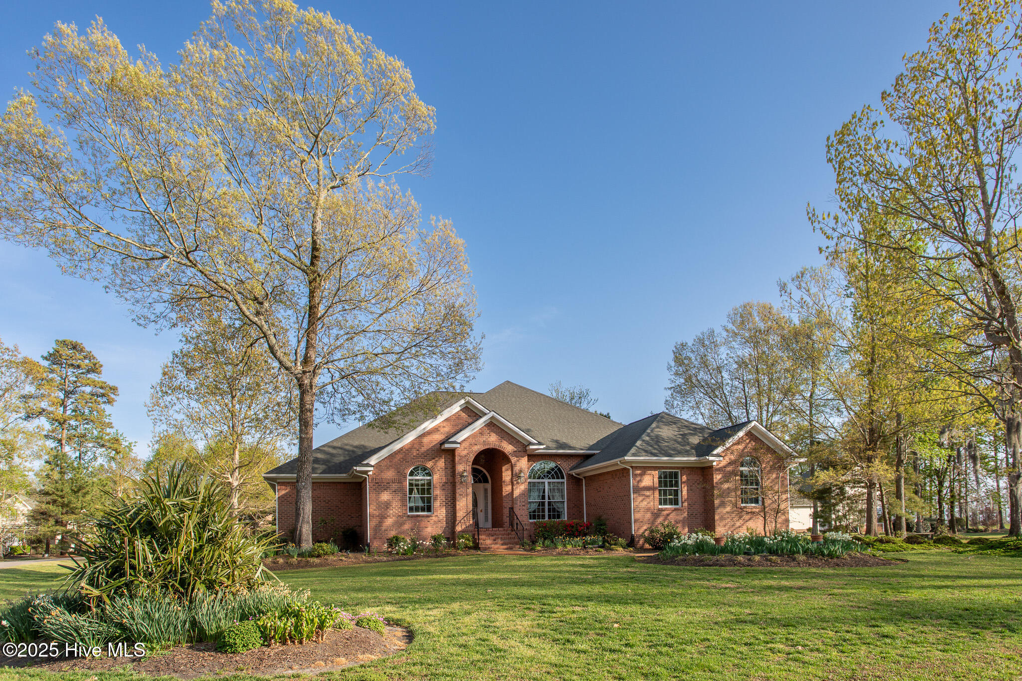 103 Cooper Circle Property Photo