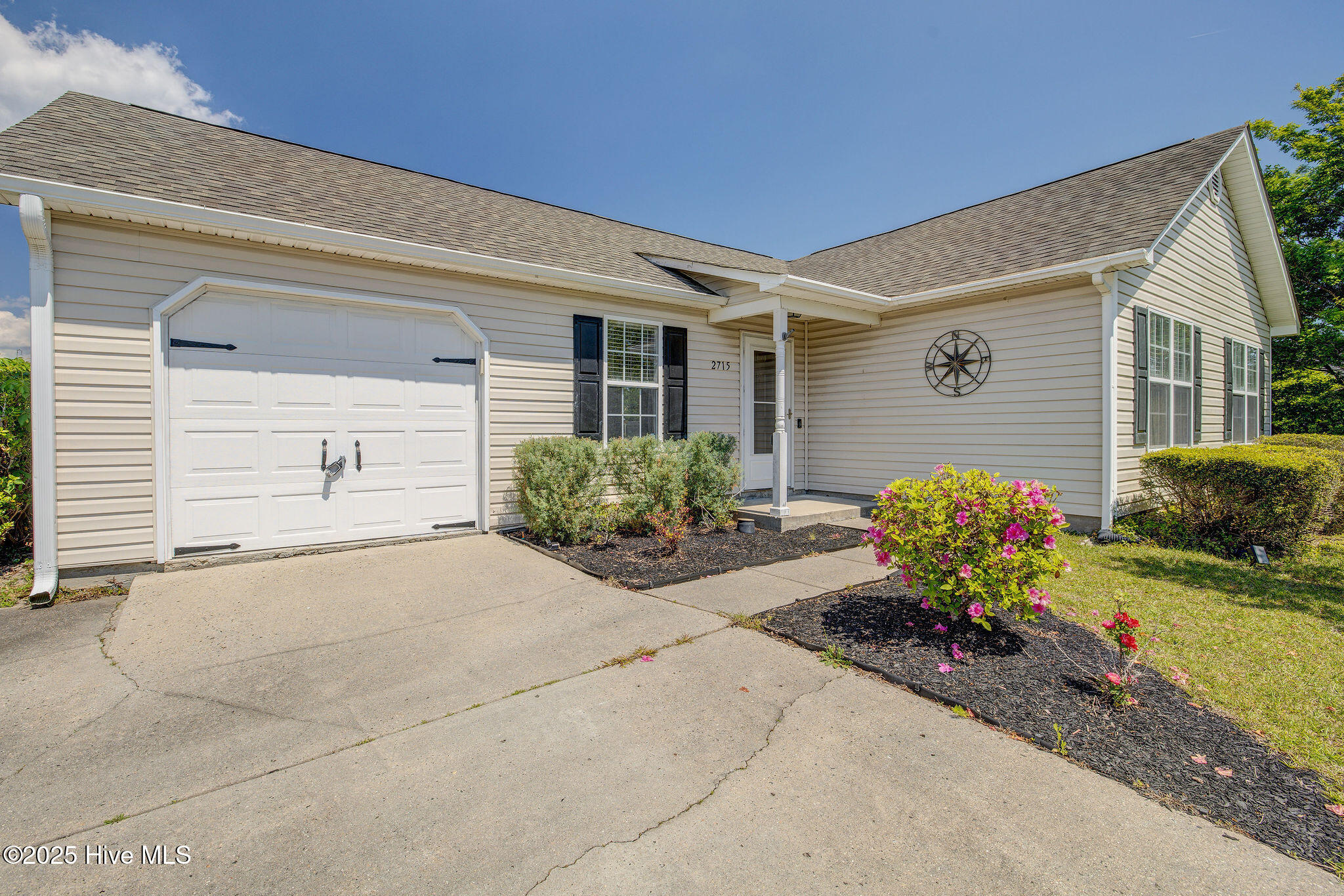 2715 Ashby Drive Property Photo