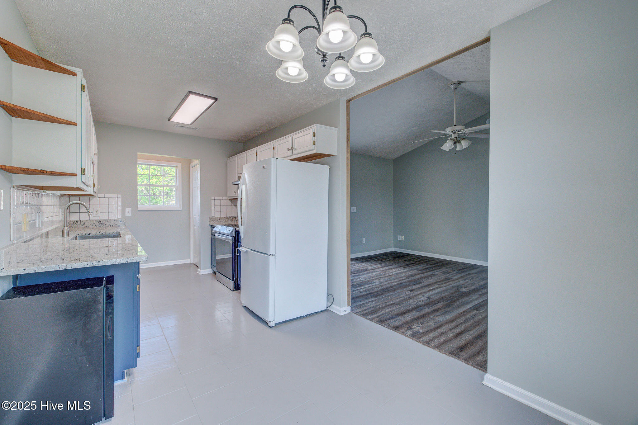 2715 Ashby Drive Property Photo 10