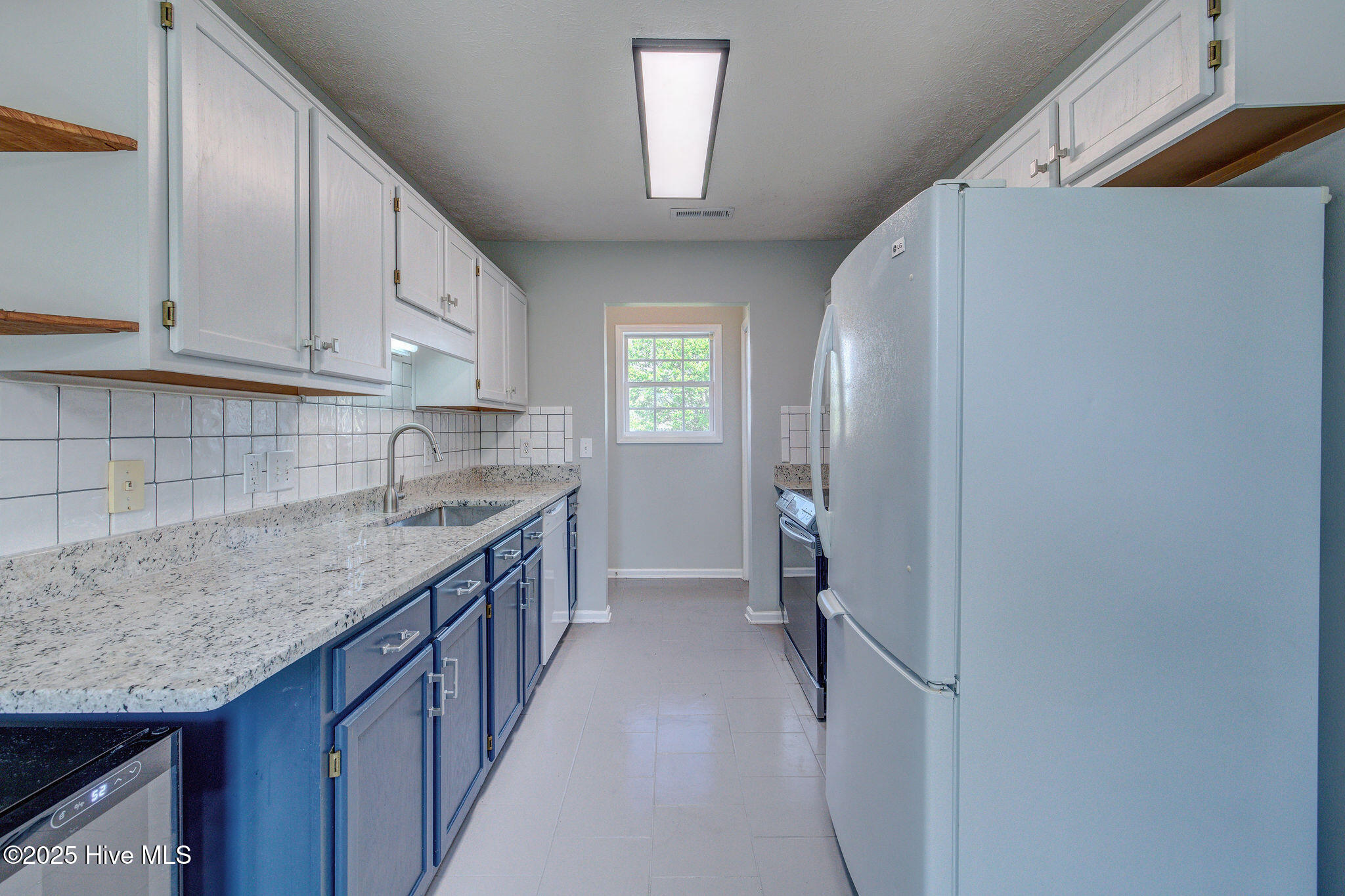 2715 Ashby Drive Property Photo 11