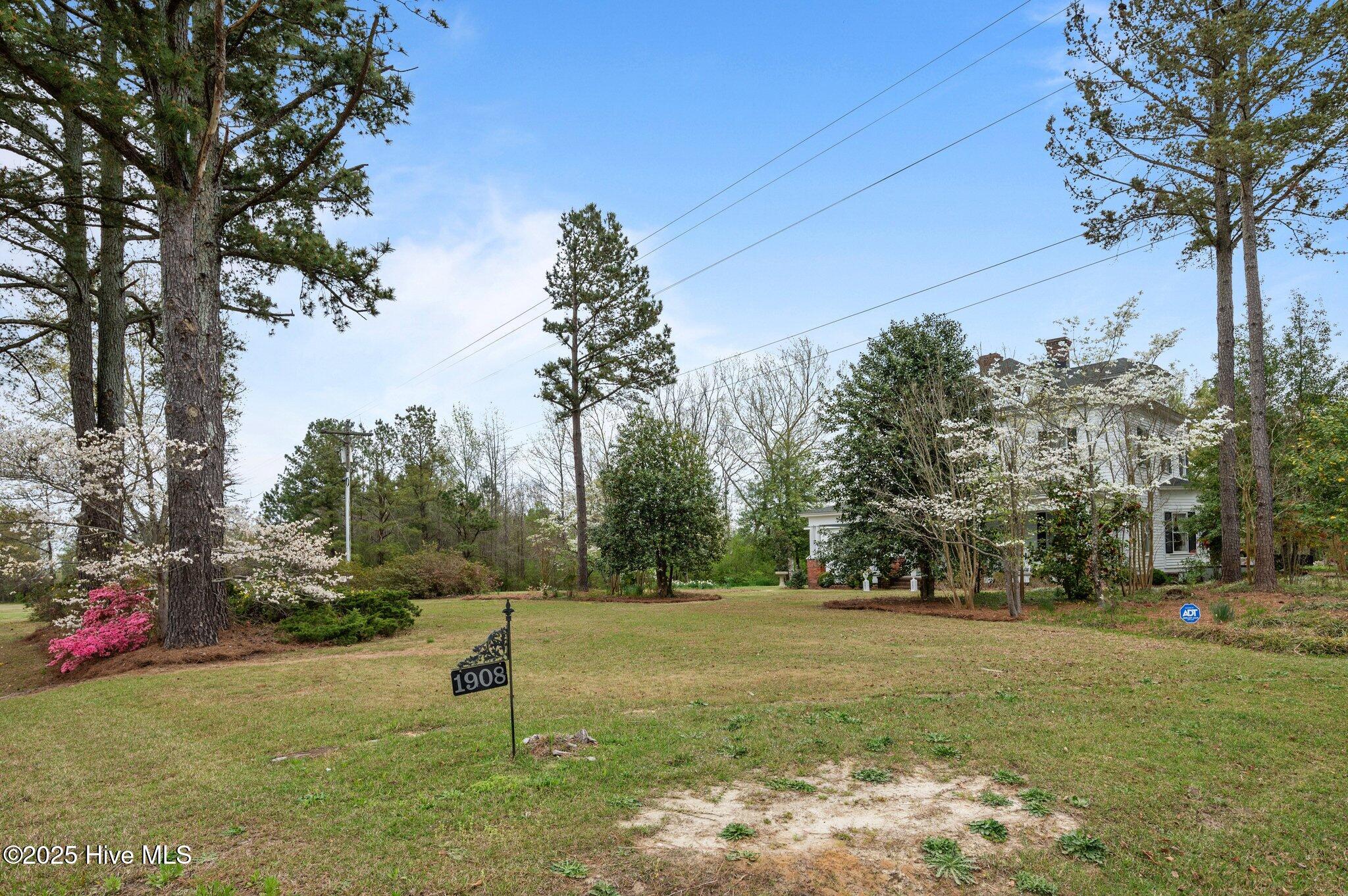 1908 Nc 42 Property Photo 8