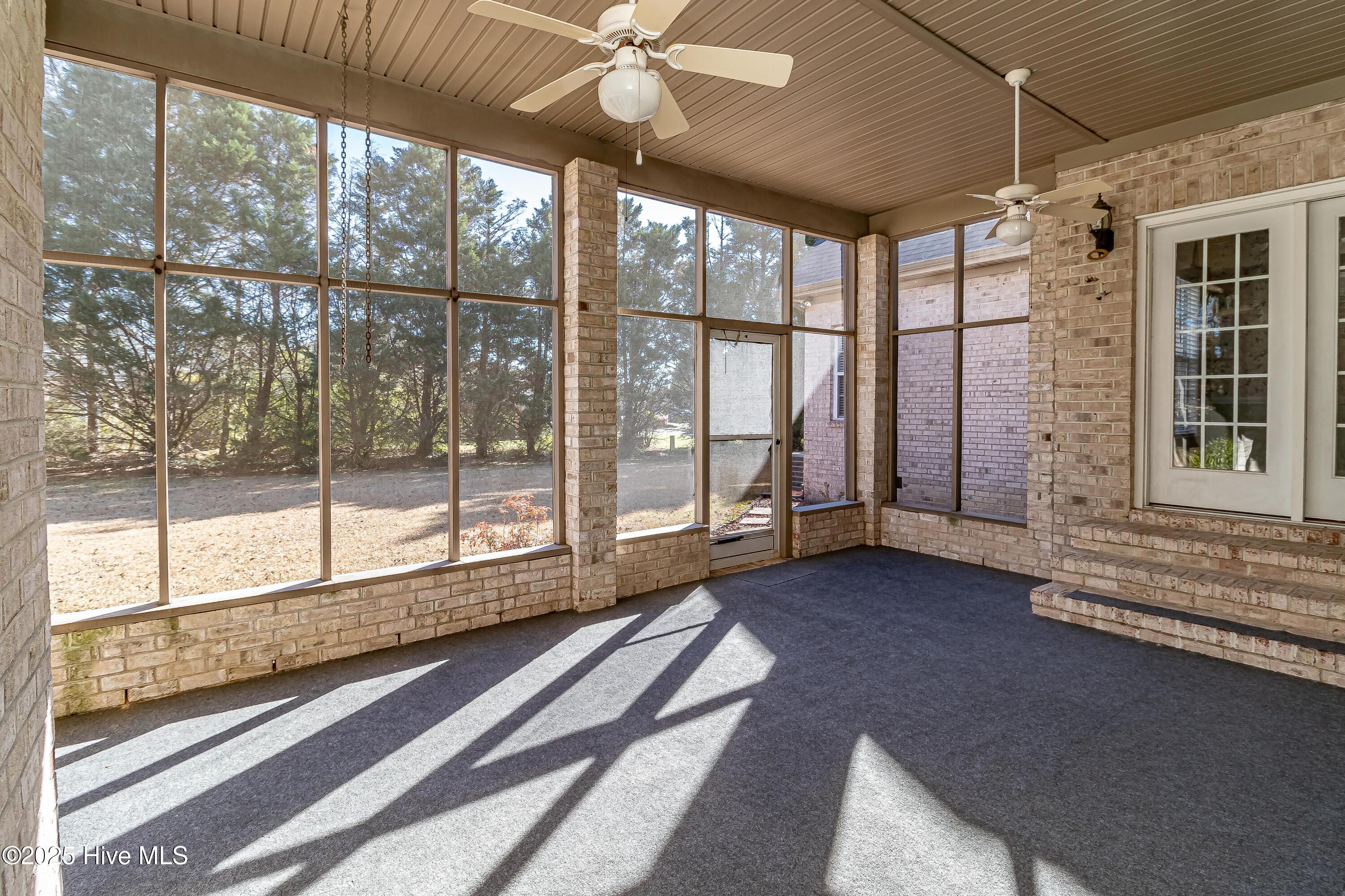 901 Coach House Circle Property Photo 51