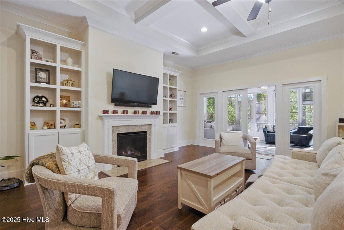 4865 Sugarberry Drive Property Photo 3