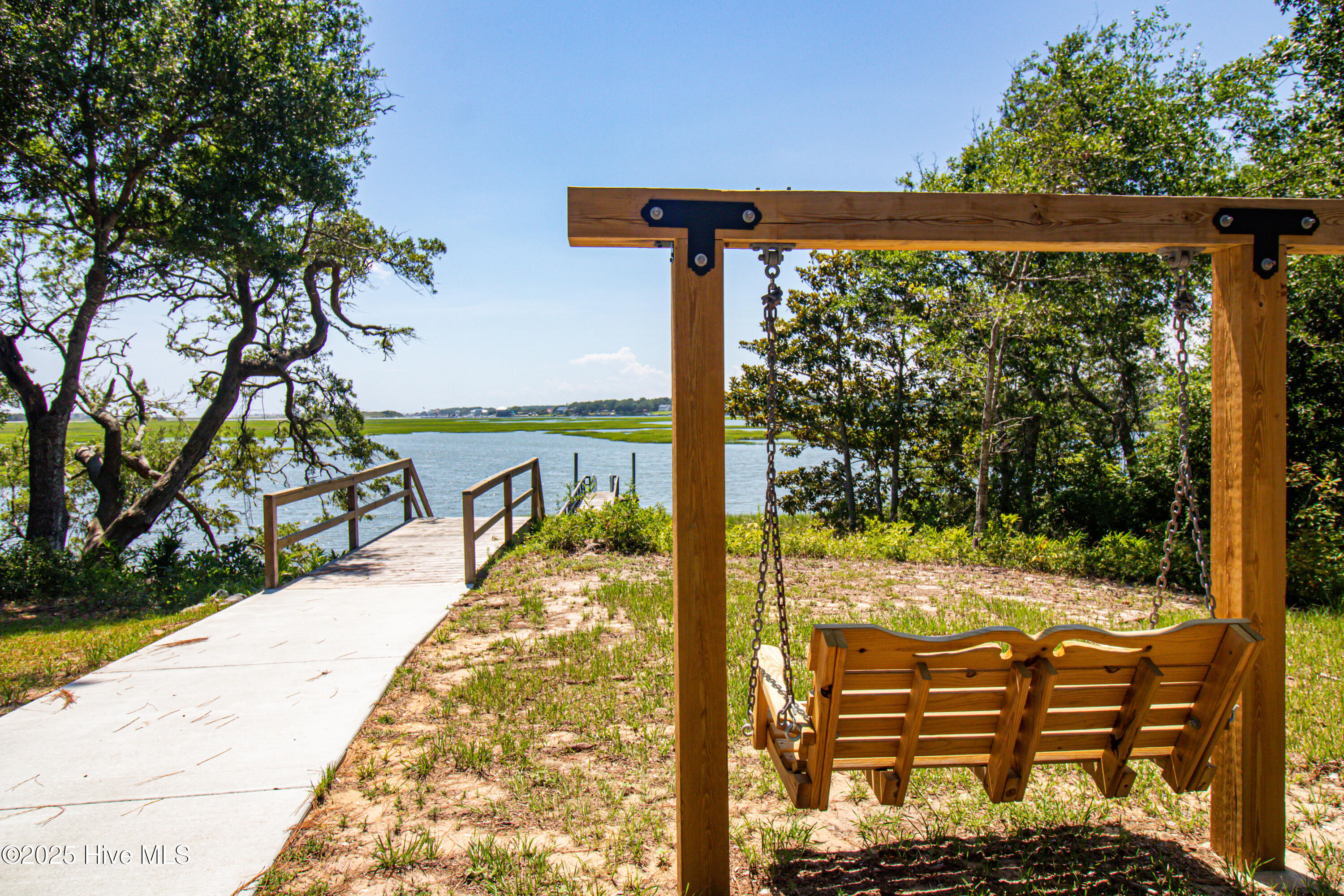 1911 Redfish Run Property Photo 24