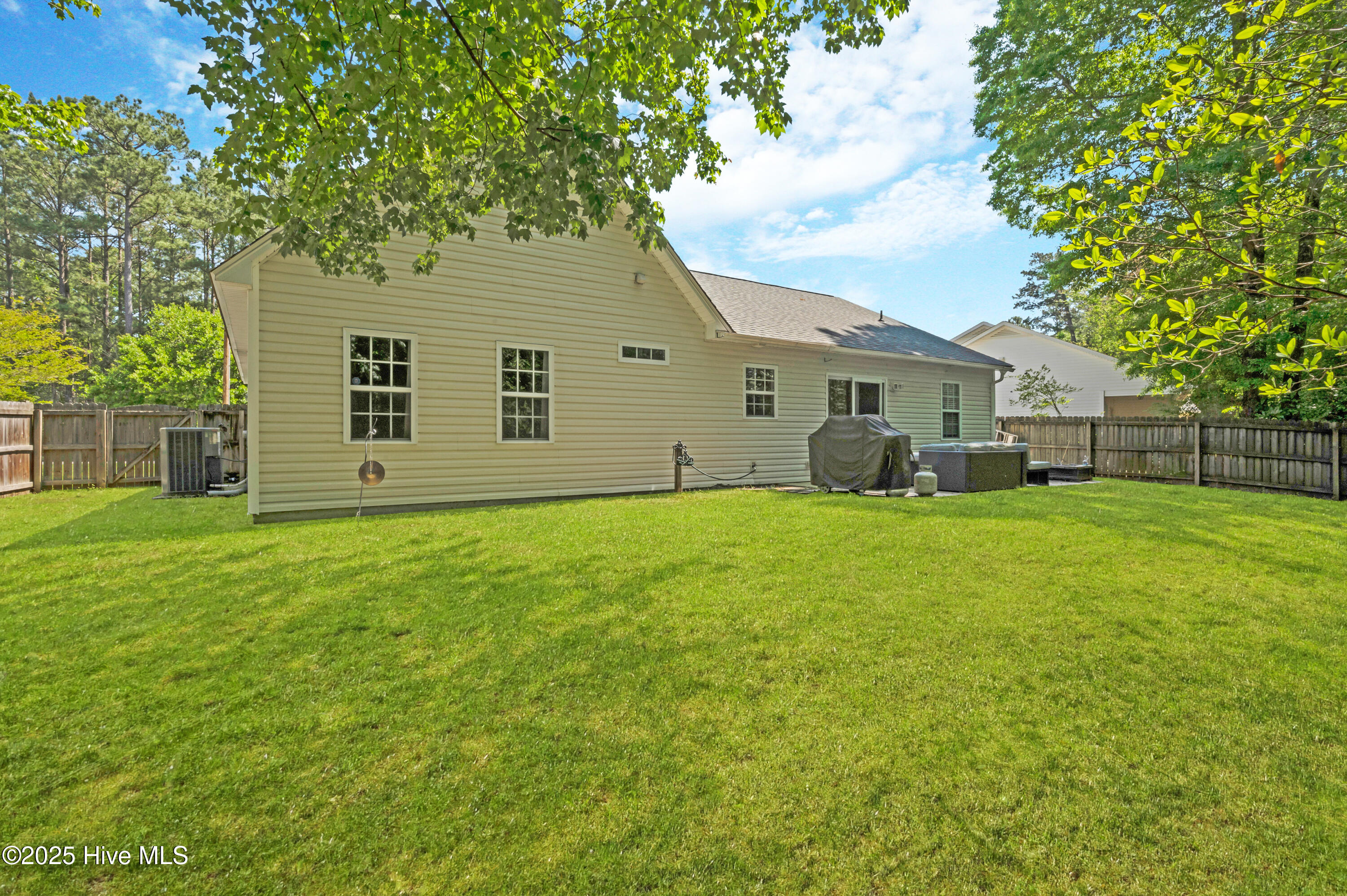 3443 Belmont Boulevard Property Photo 7