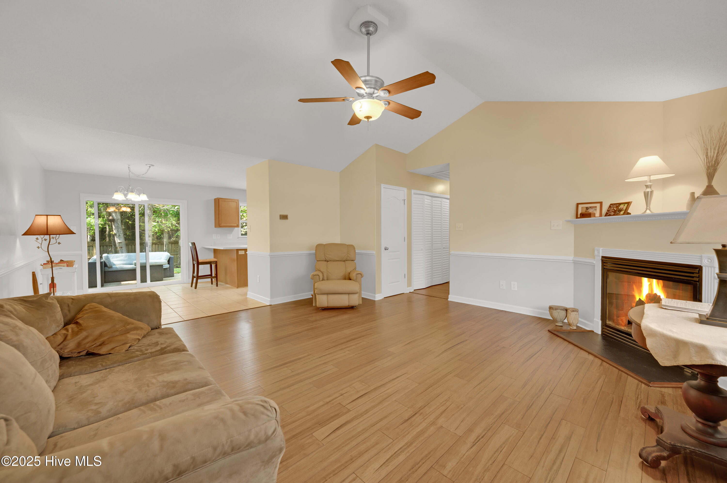 3443 Belmont Boulevard Property Photo 10