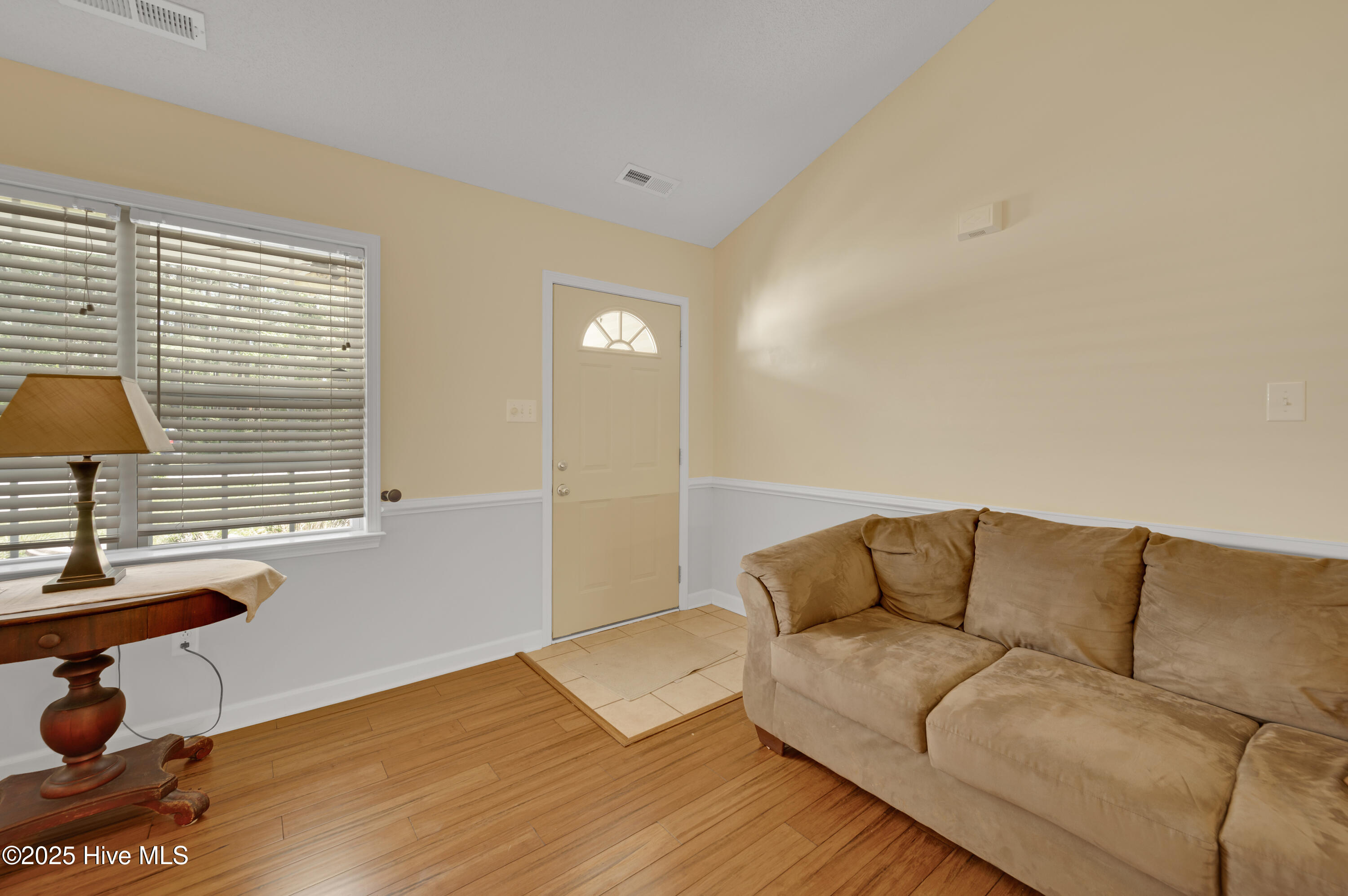 3443 Belmont Boulevard Property Photo 11