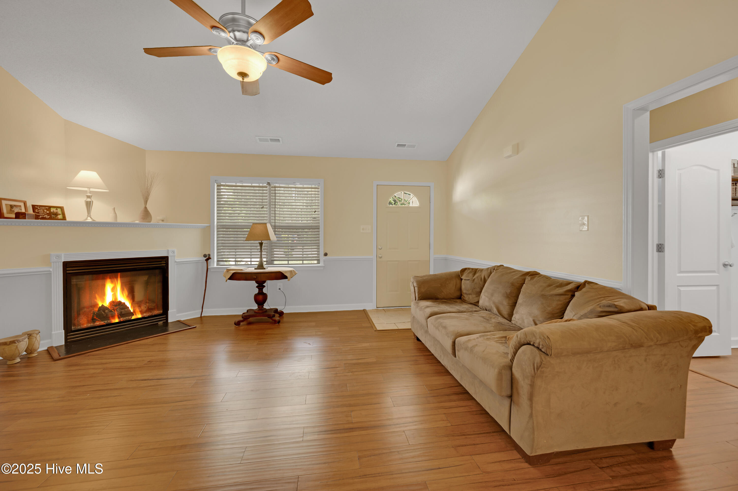 3443 Belmont Boulevard Property Photo 14