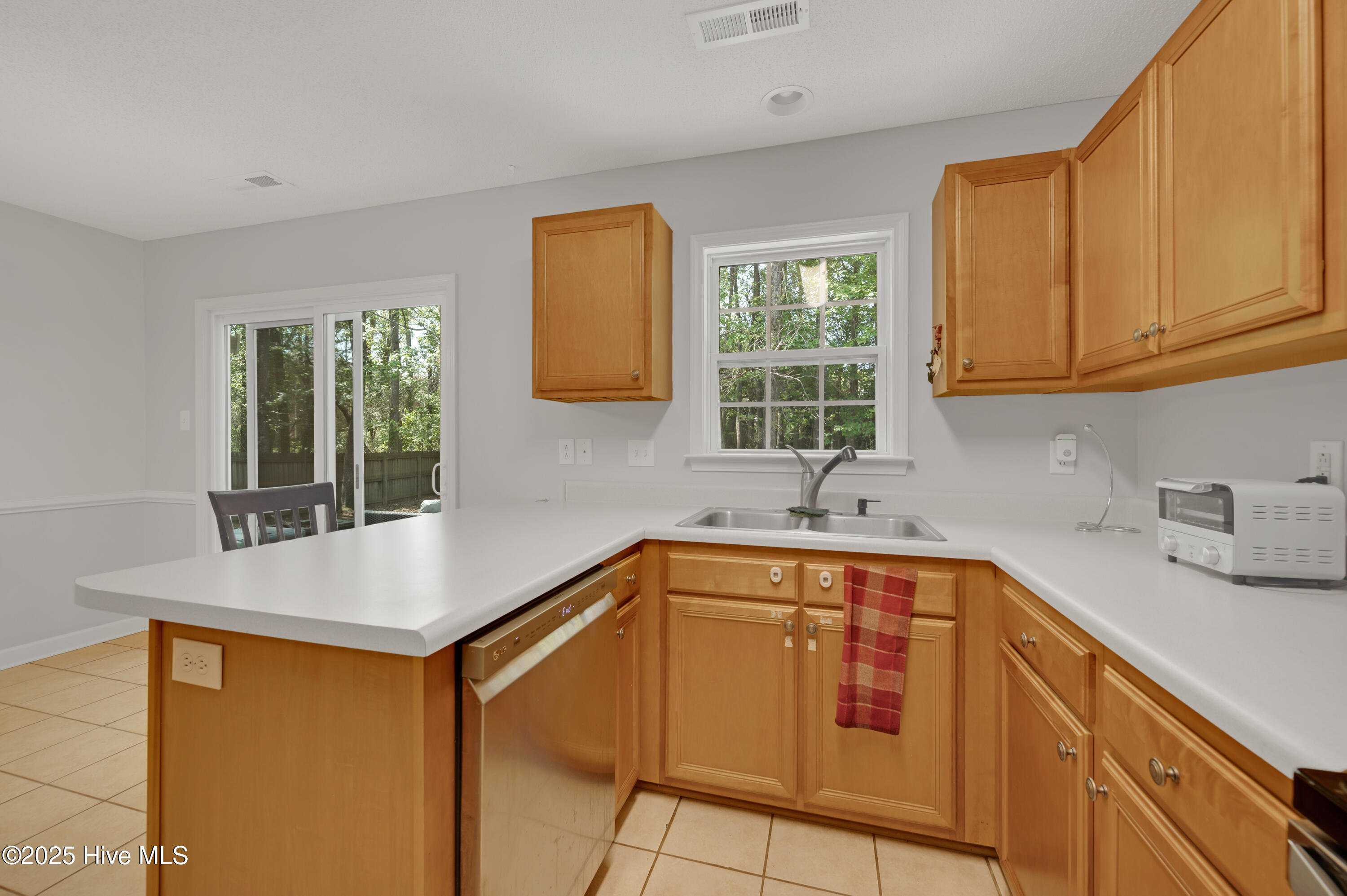 3443 Belmont Boulevard Property Photo 19