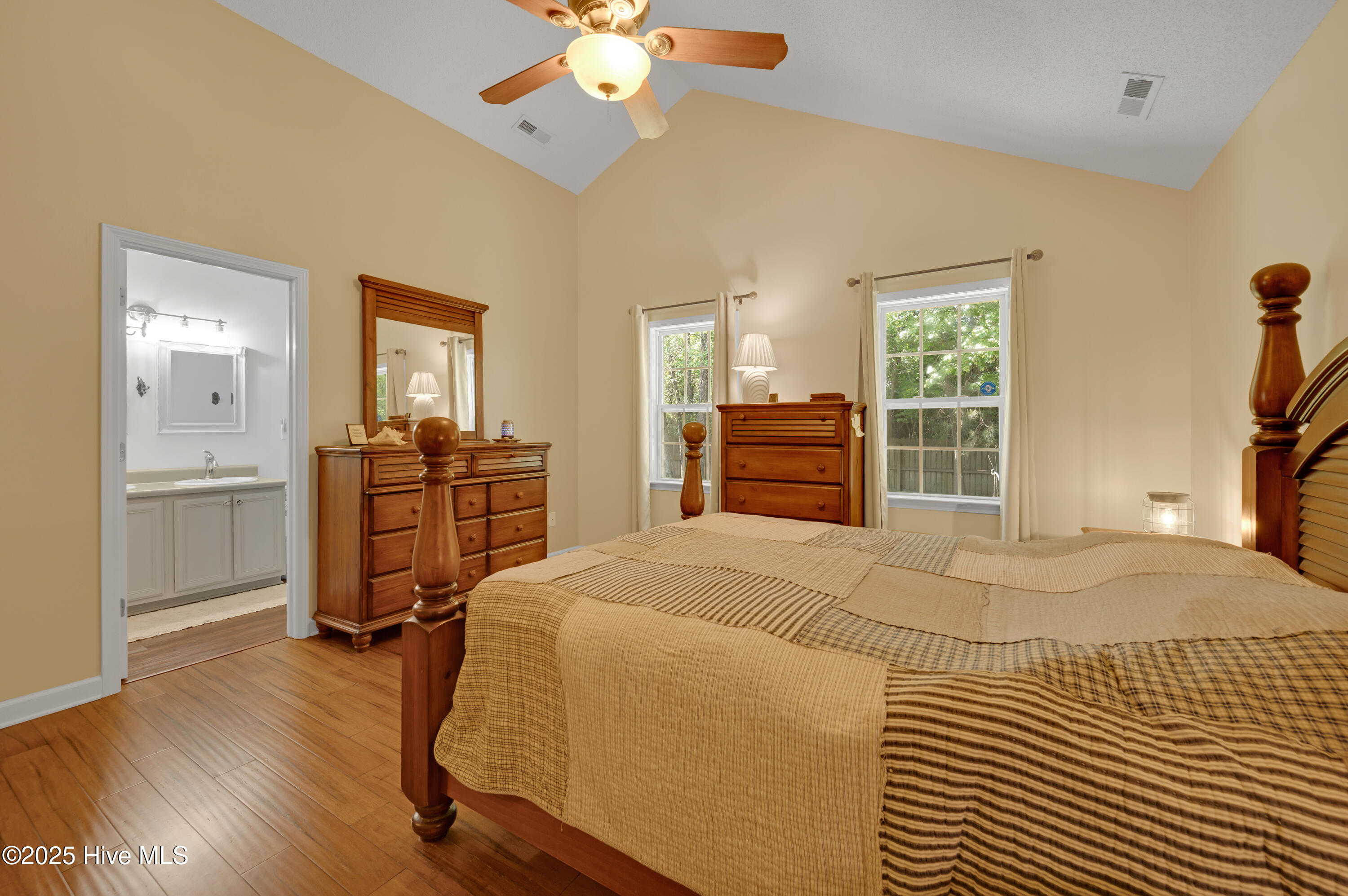 3443 Belmont Boulevard Property Photo 33