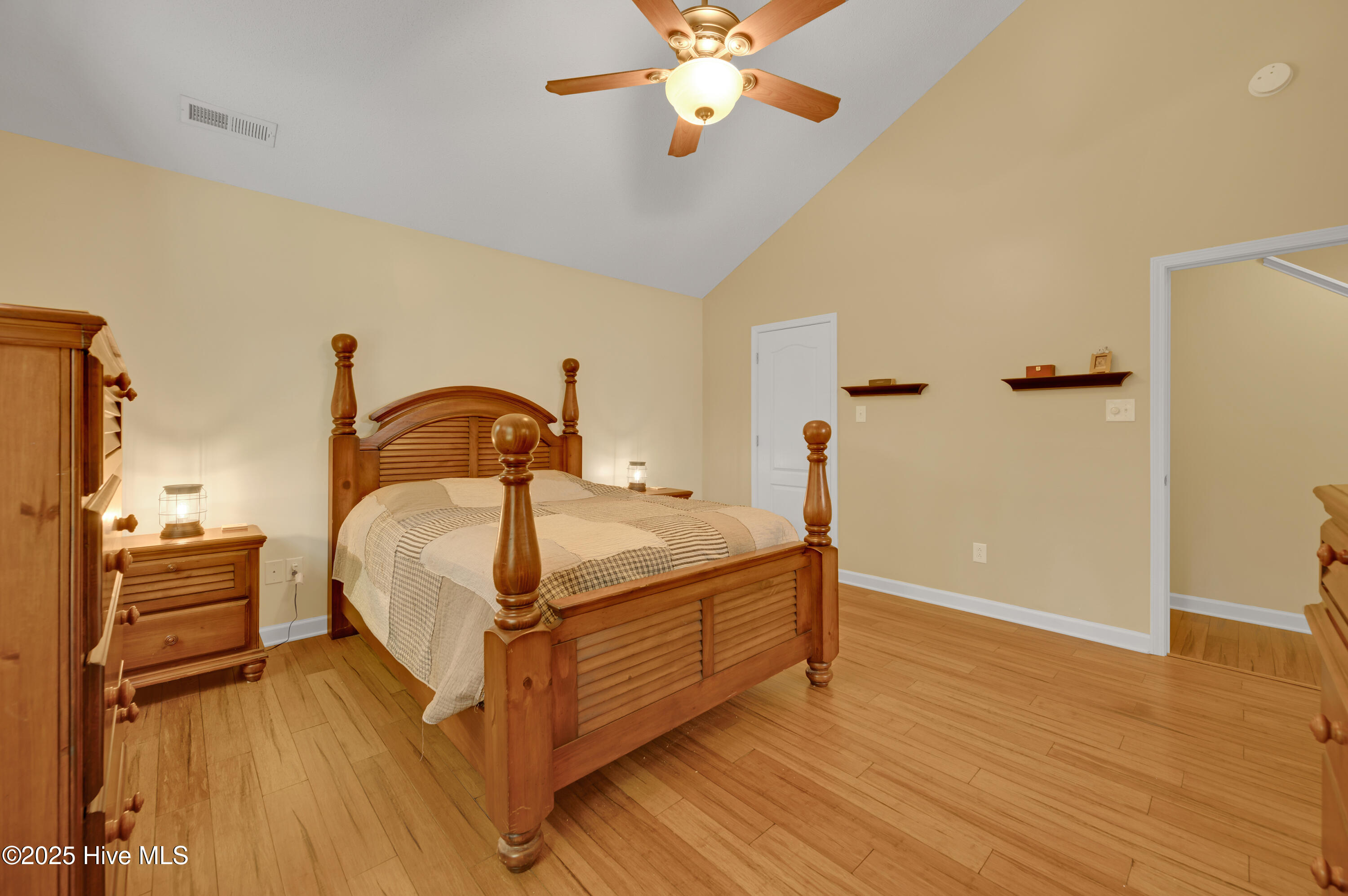 3443 Belmont Boulevard Property Photo 34