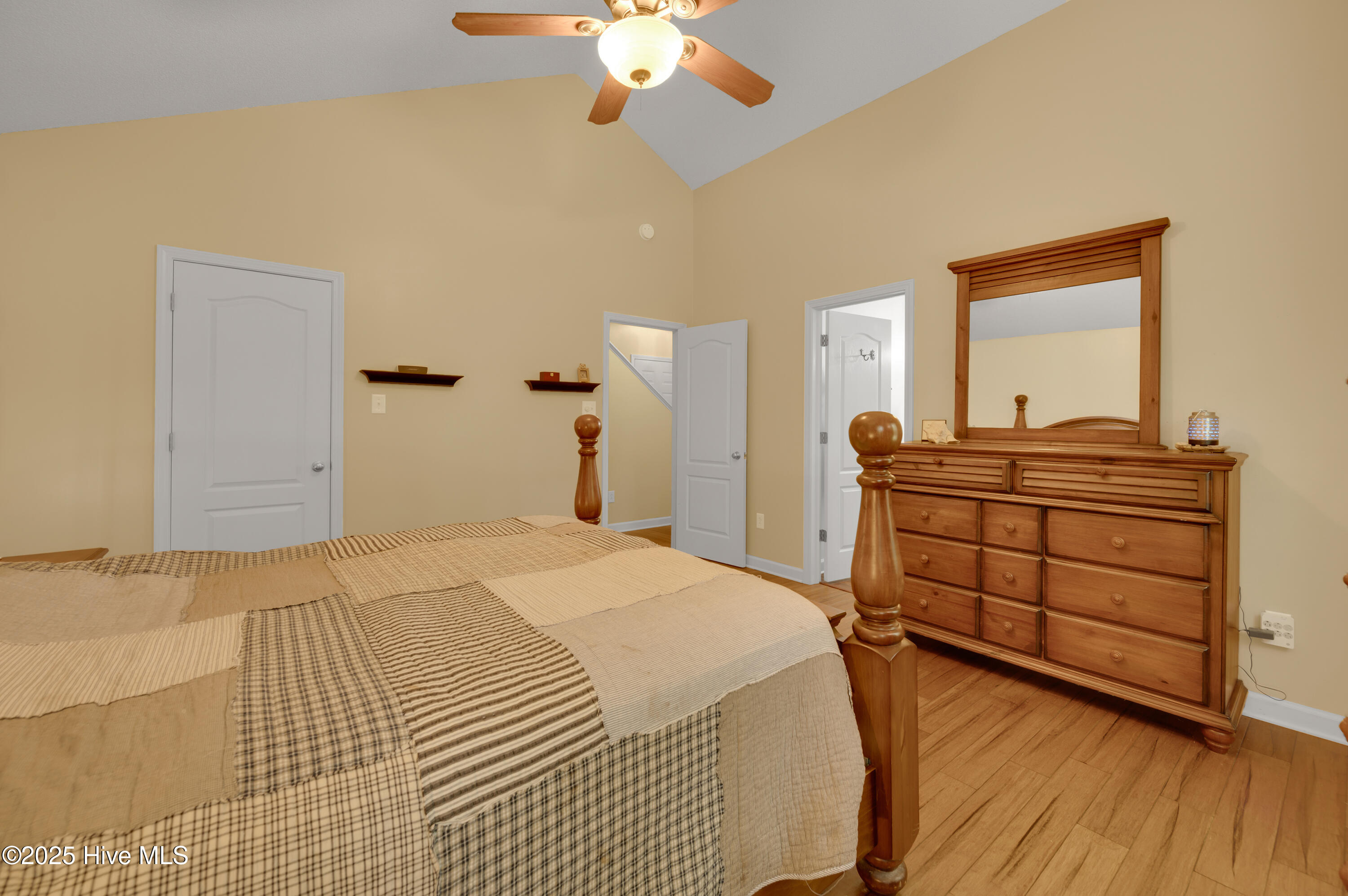 3443 Belmont Boulevard Property Photo 35