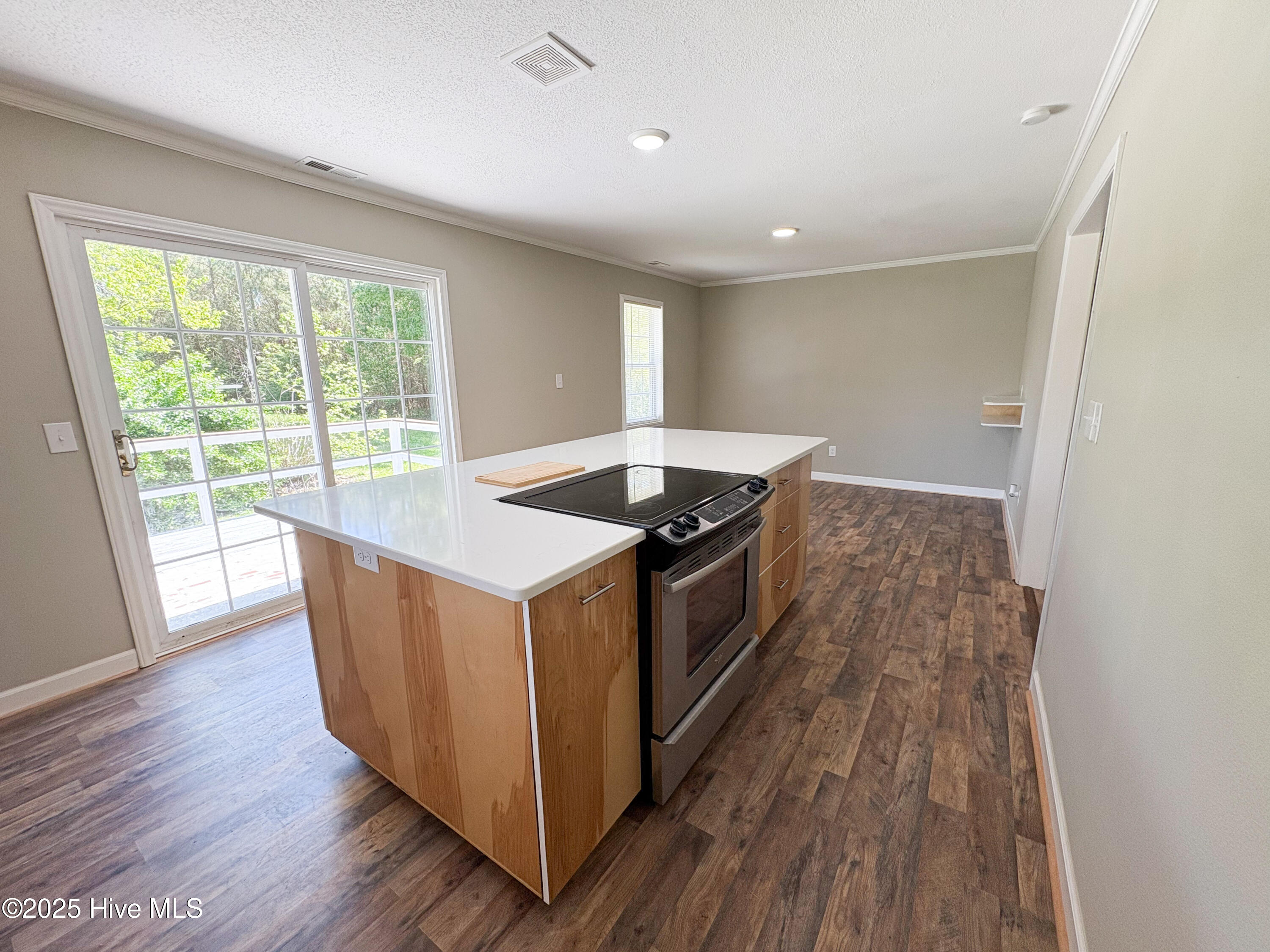 6835 Highway 17 Property Photo 11