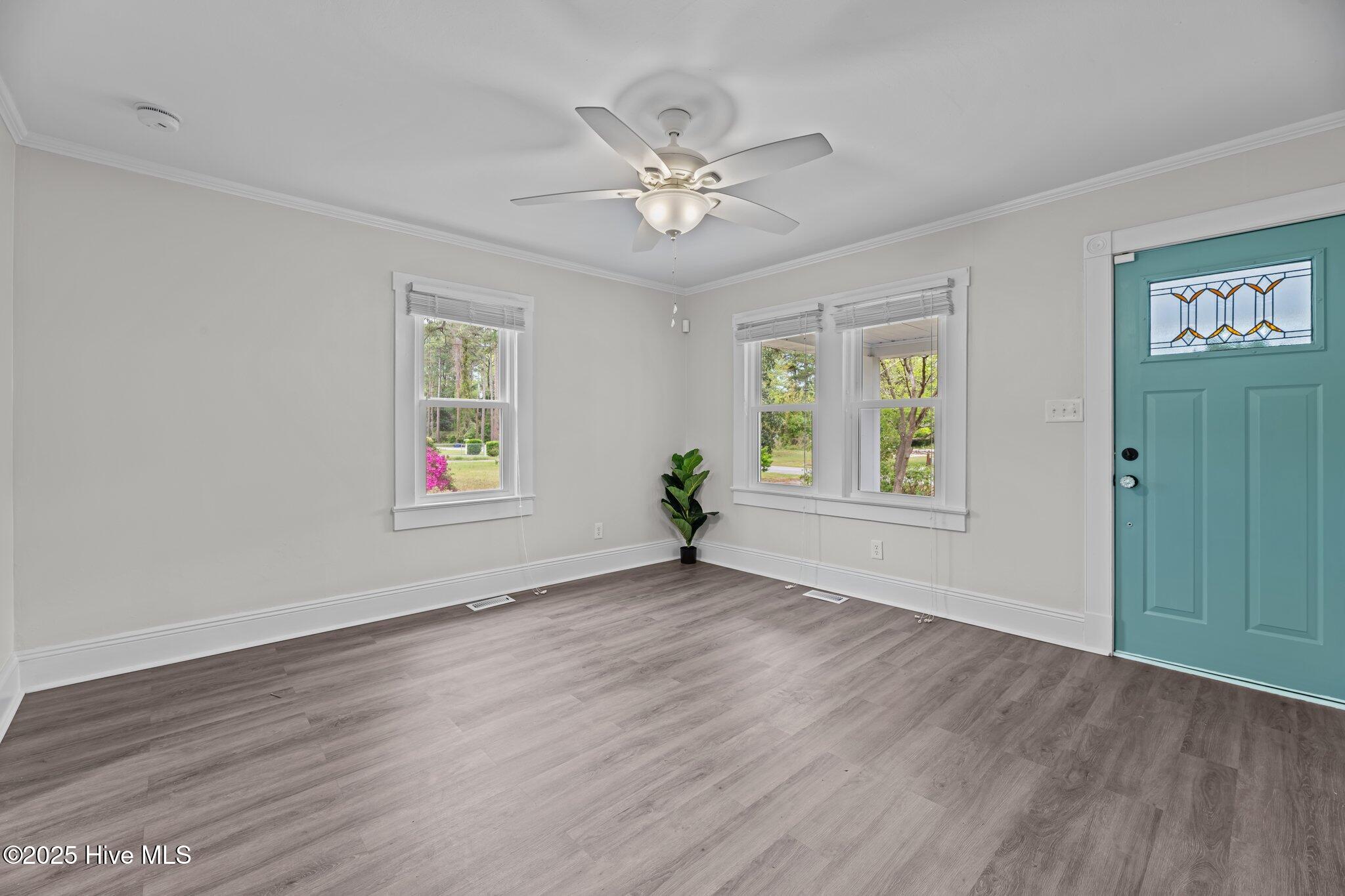 109 Pineview Street Property Photo 12