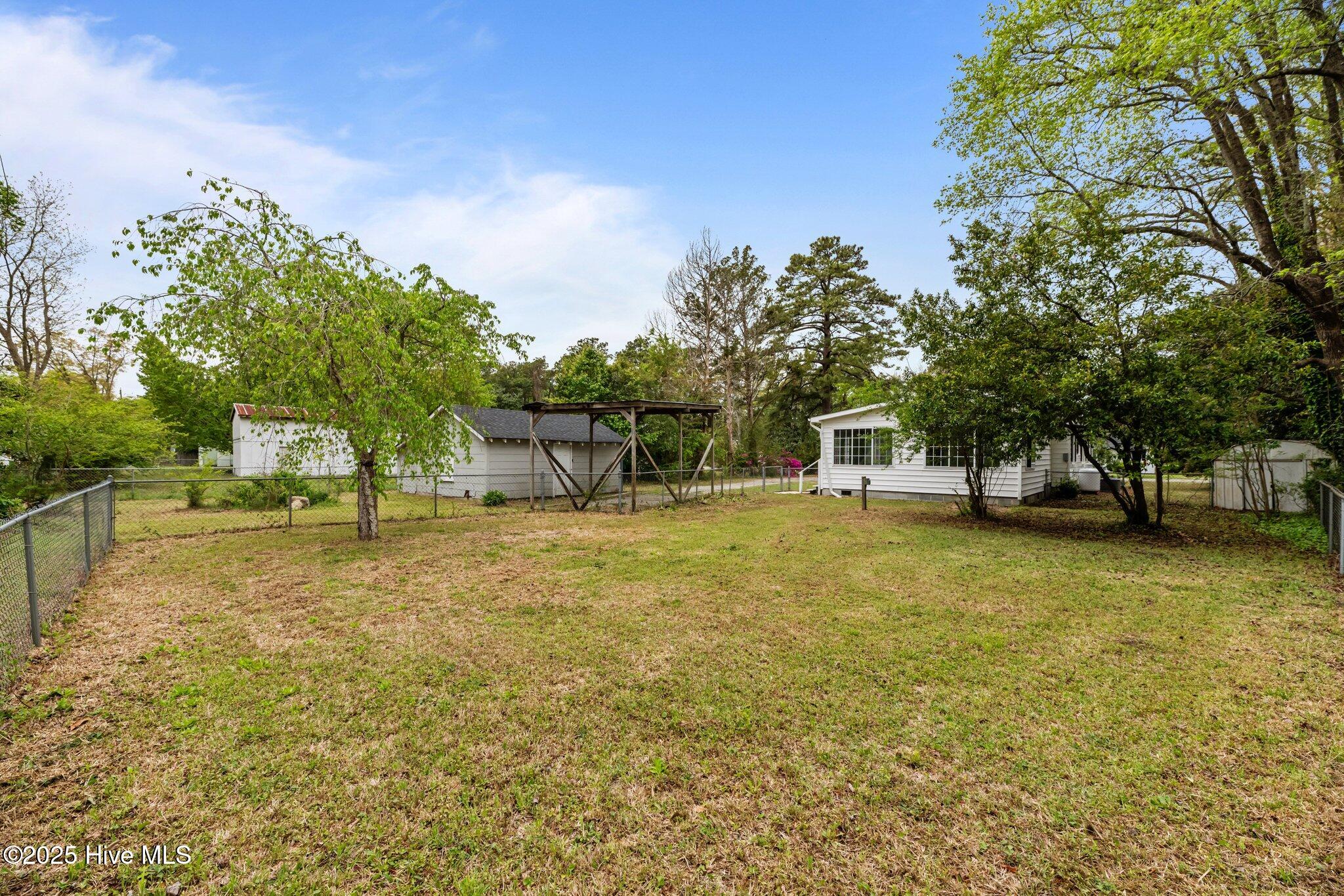 109 Pineview Street Property Photo 31