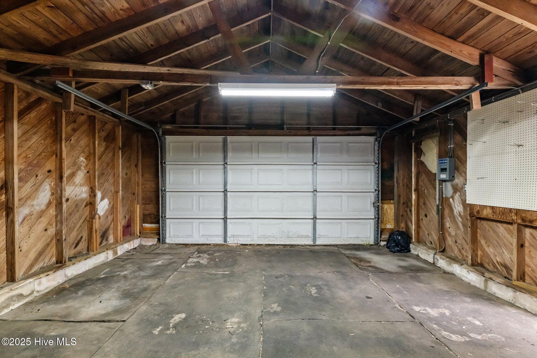 109 Pineview Street Property Photo 35