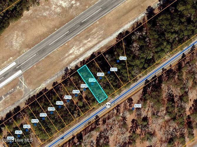 5734 Beach Drive Property Photo