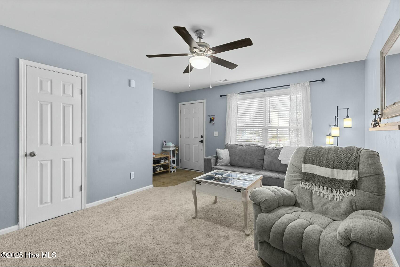 415 Caldwell Loop Property Photo 4