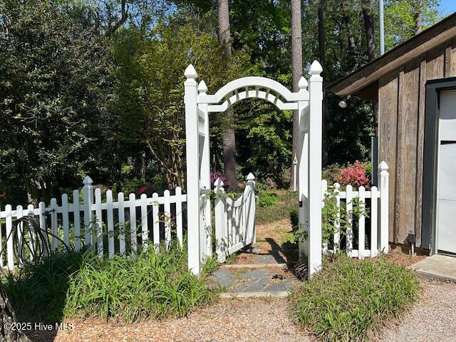 36 -a Country Club Drive Property Photo 21