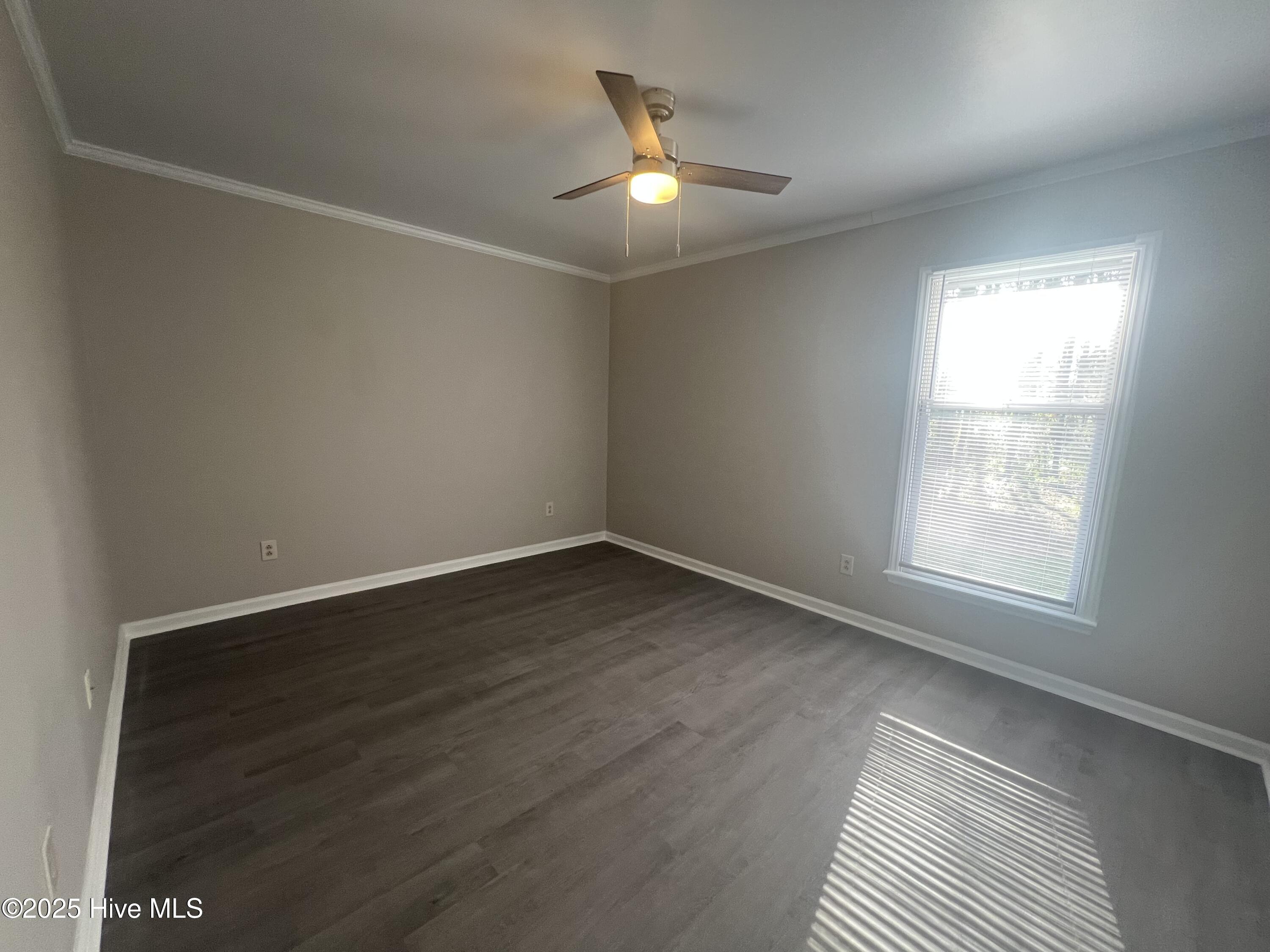 207 Sands Court Property Photo 8