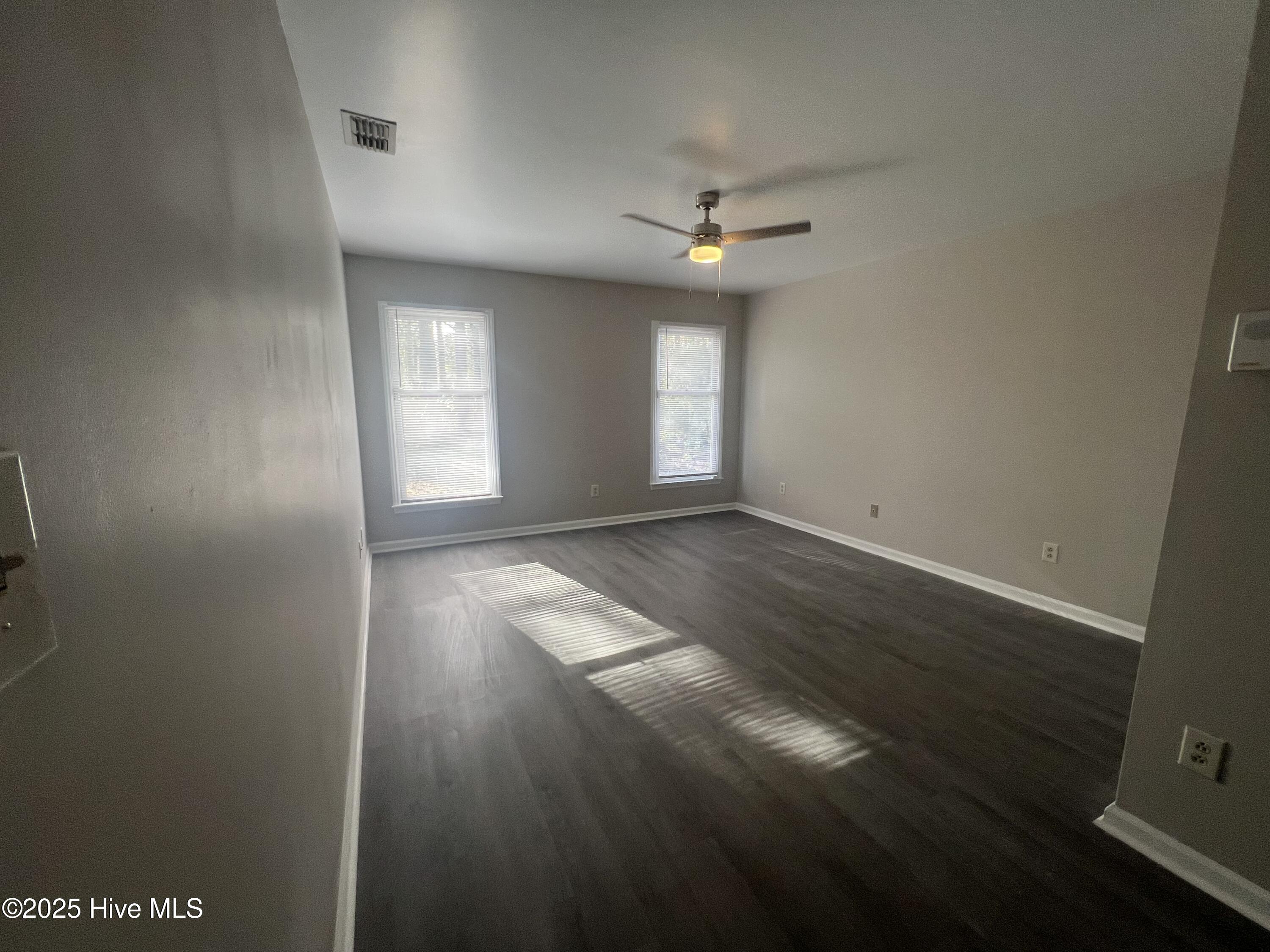 207 Sands Court Property Photo 10