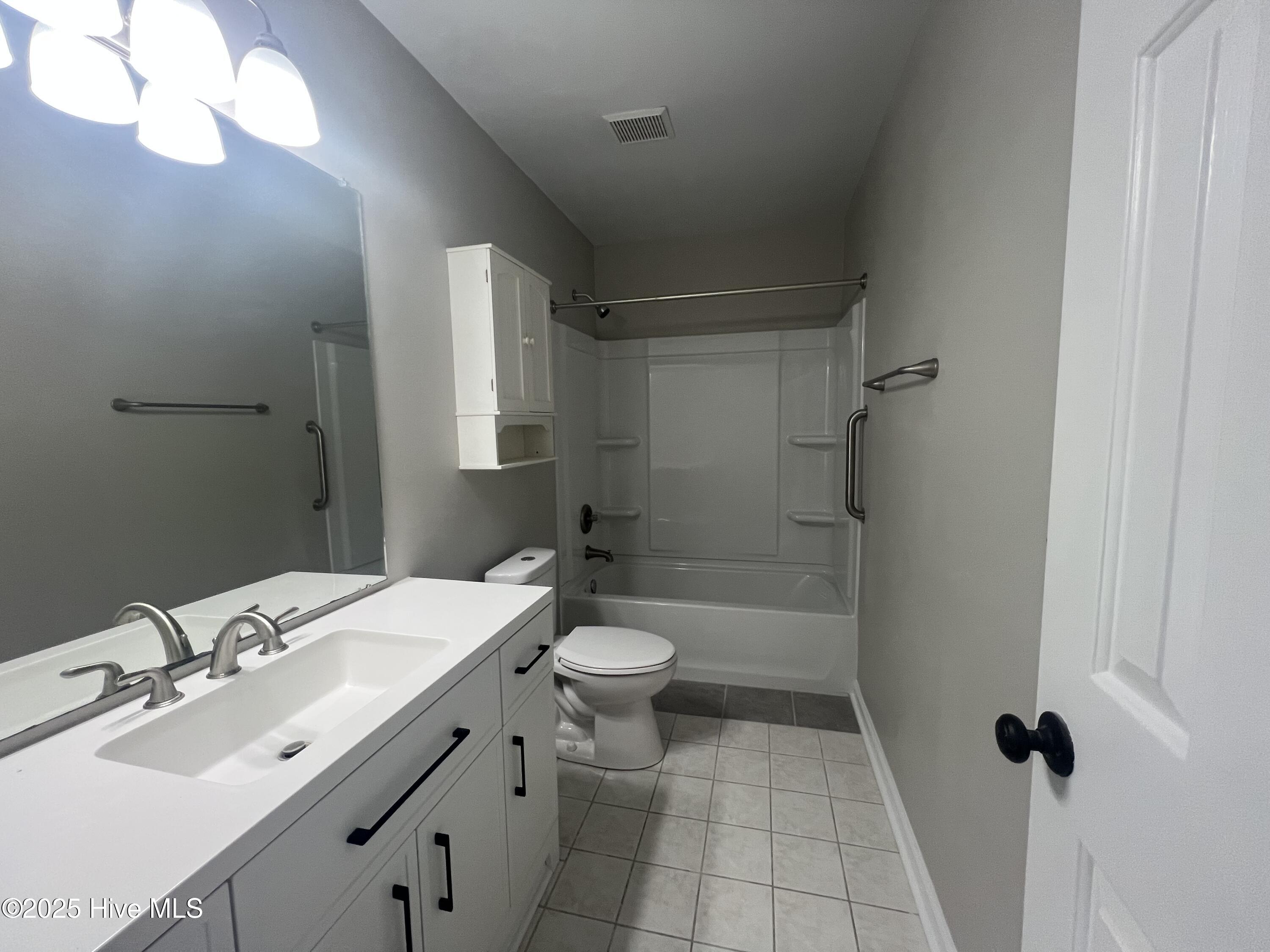 207 Sands Court Property Photo 12