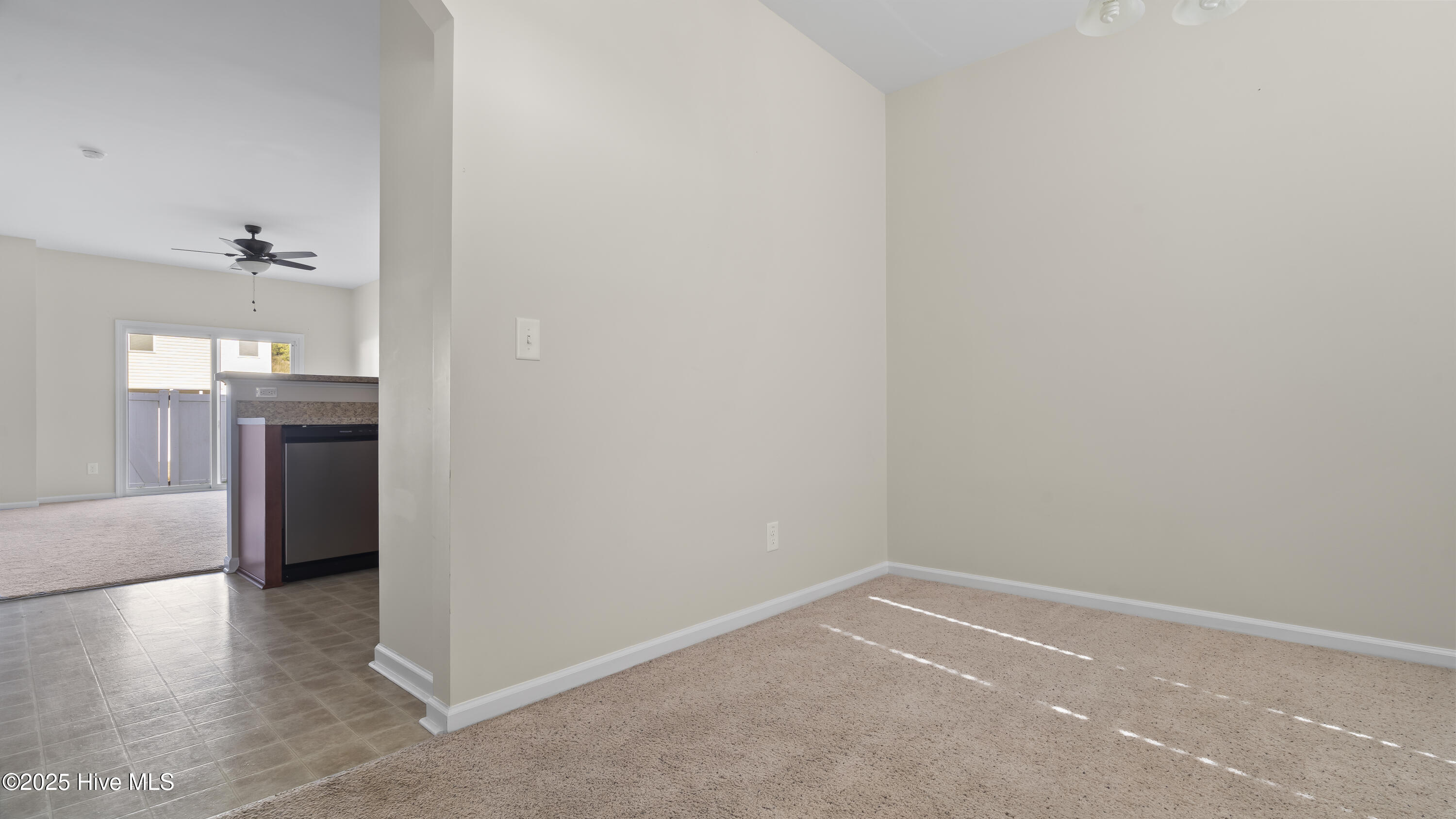 213 Glenhaven Lane Property Photo 4