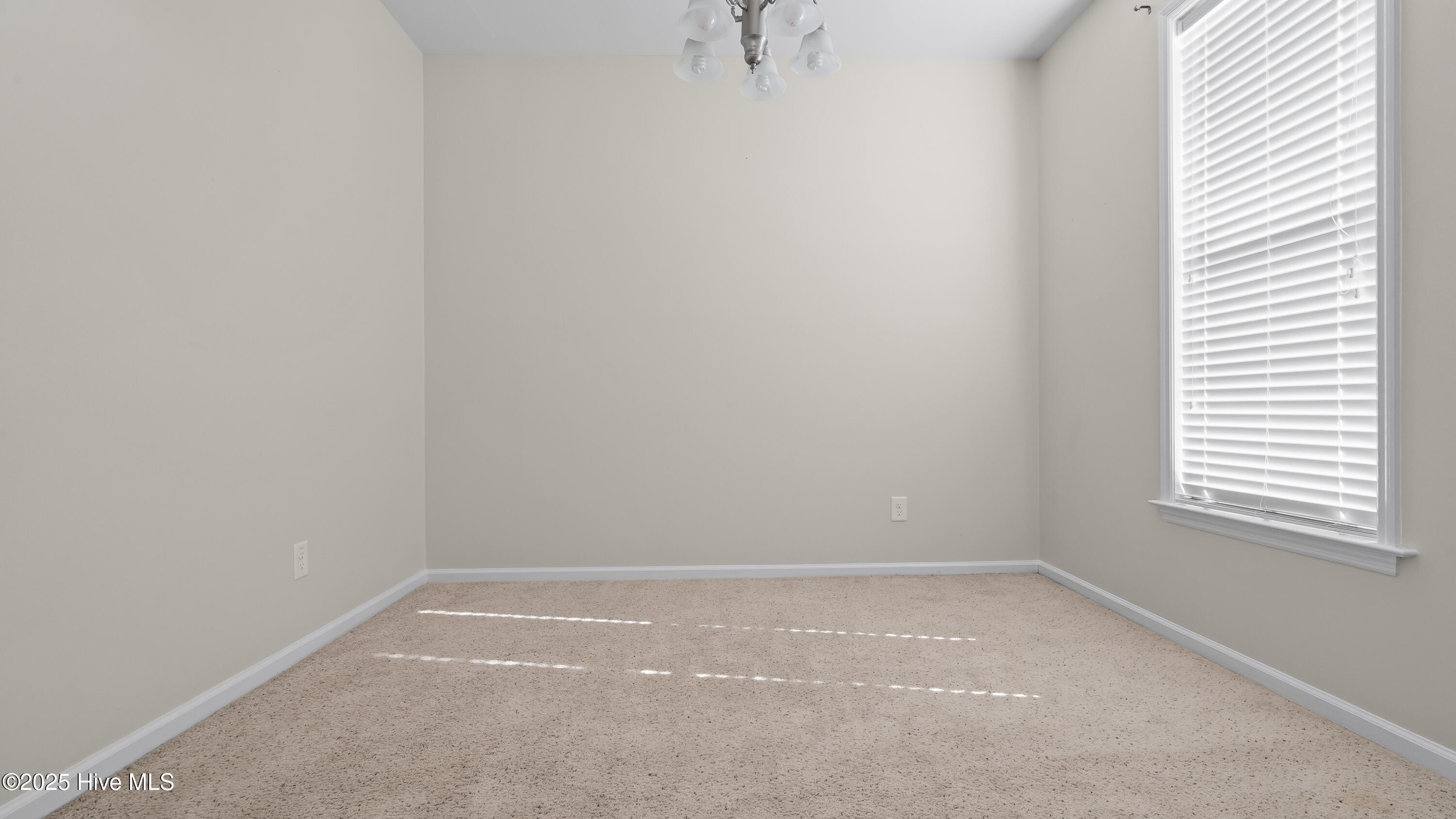 213 Glenhaven Lane Property Photo 5