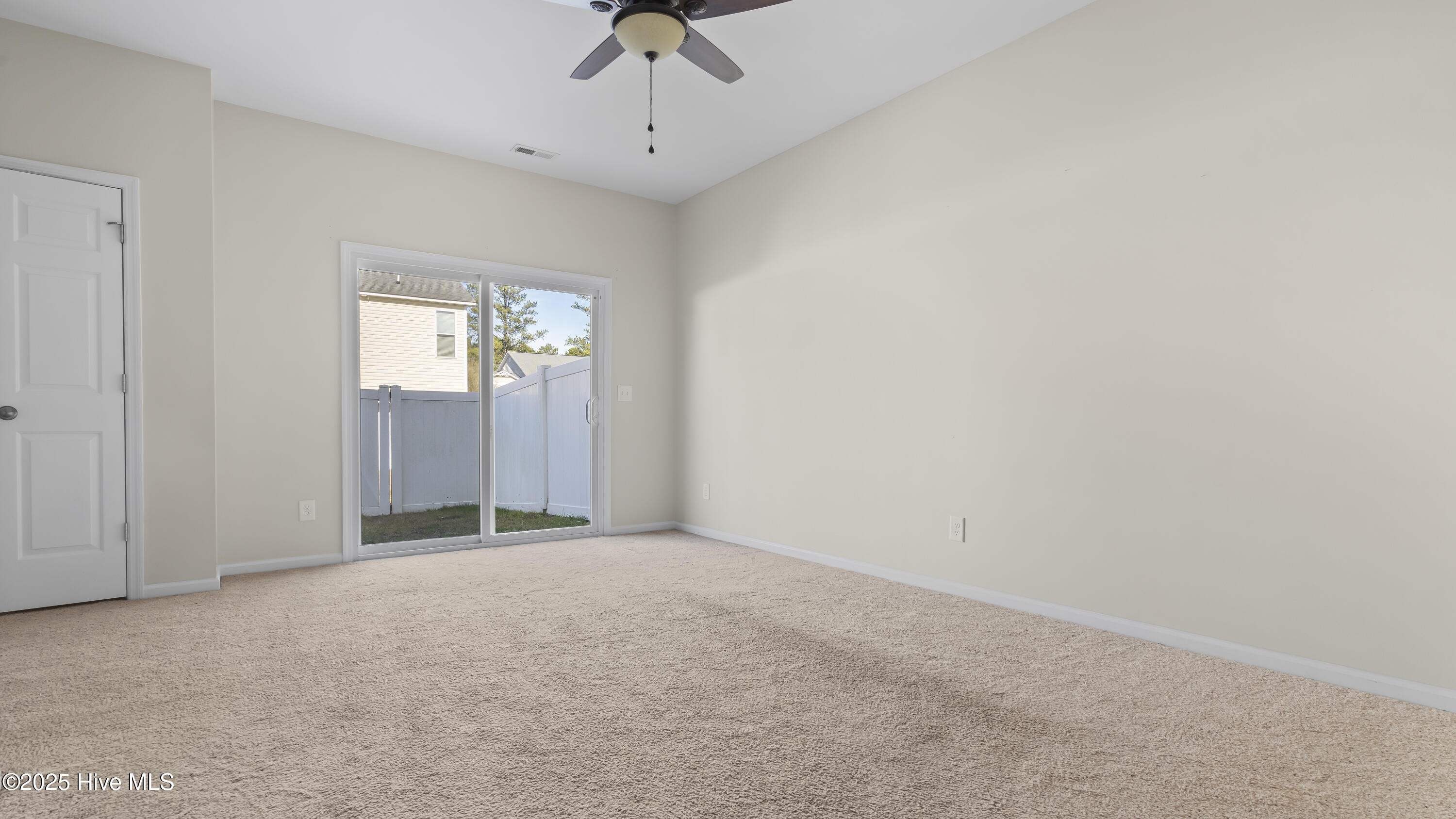 213 Glenhaven Lane Property Photo 7