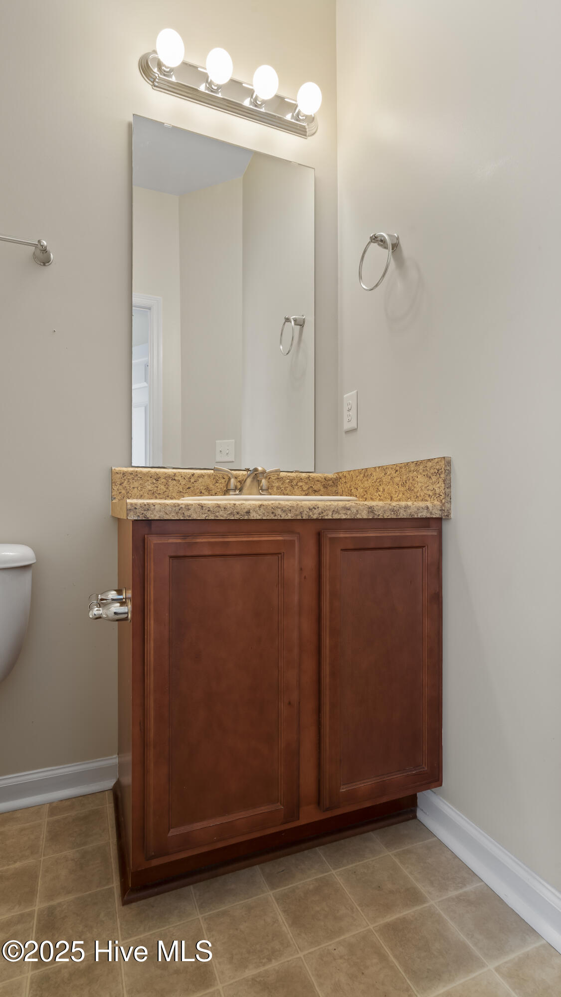 213 Glenhaven Lane Property Photo 19