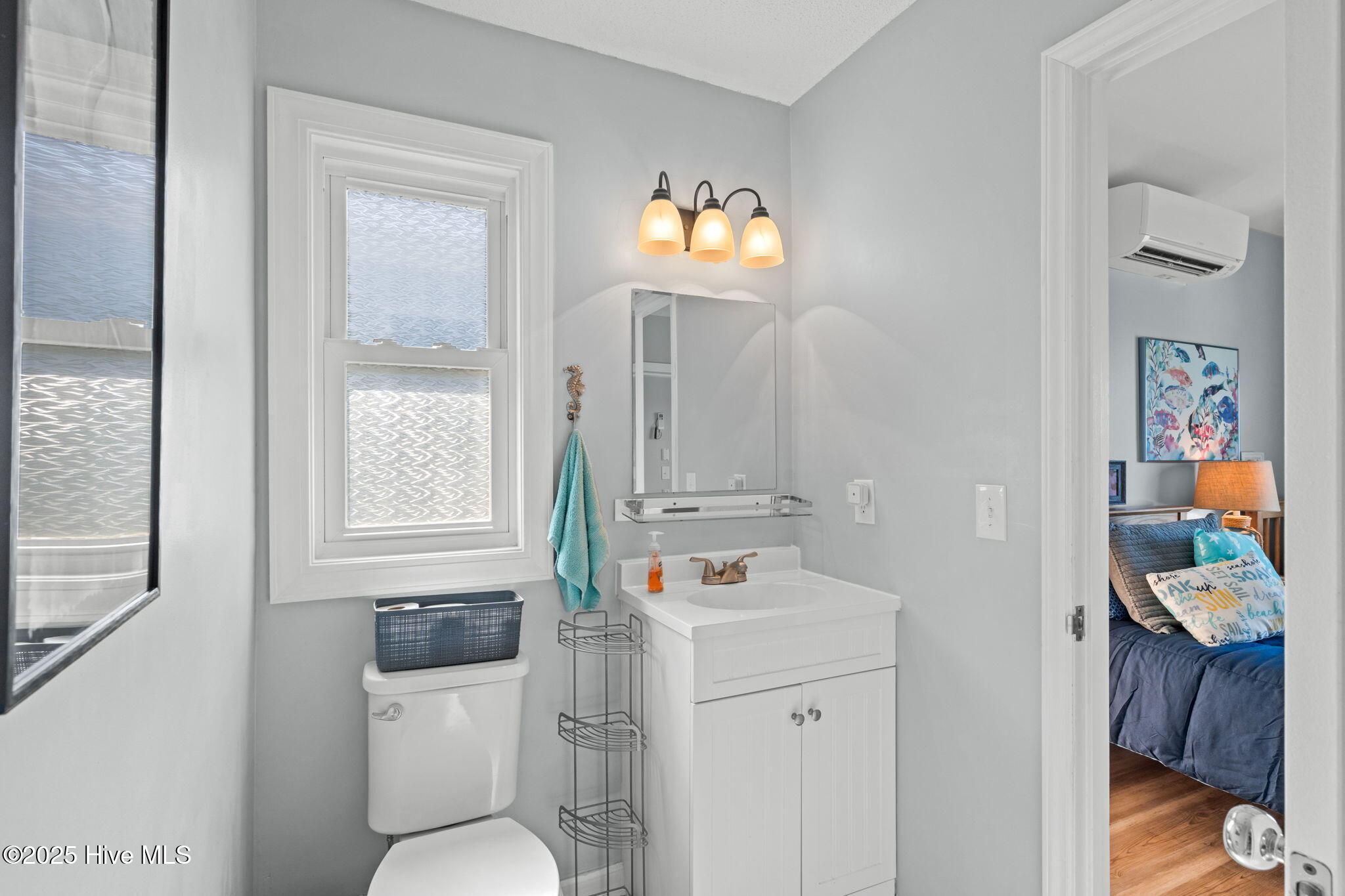 4824 W Beach Drive Property Photo 19