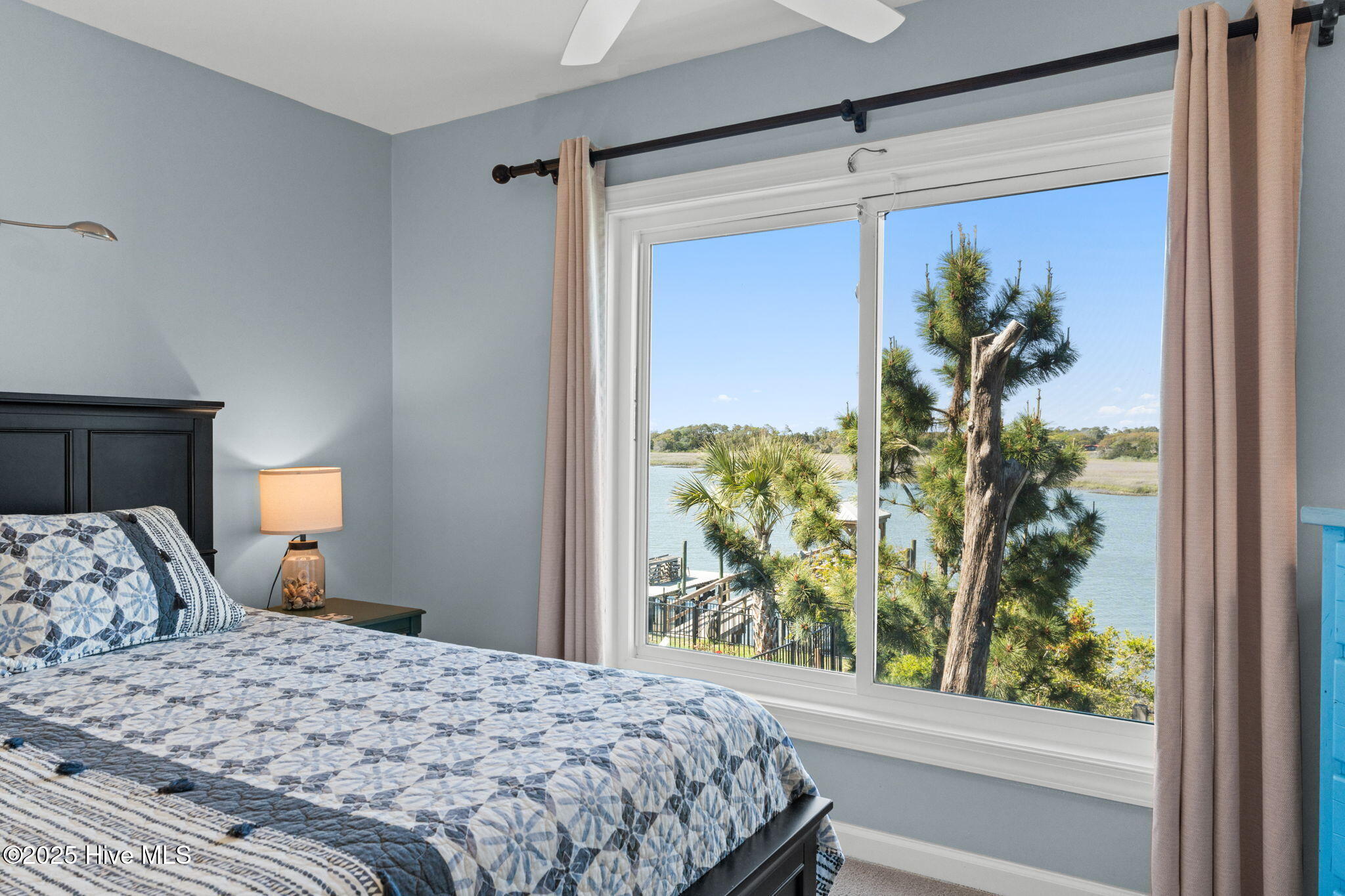 4824 W Beach Drive Property Photo 26