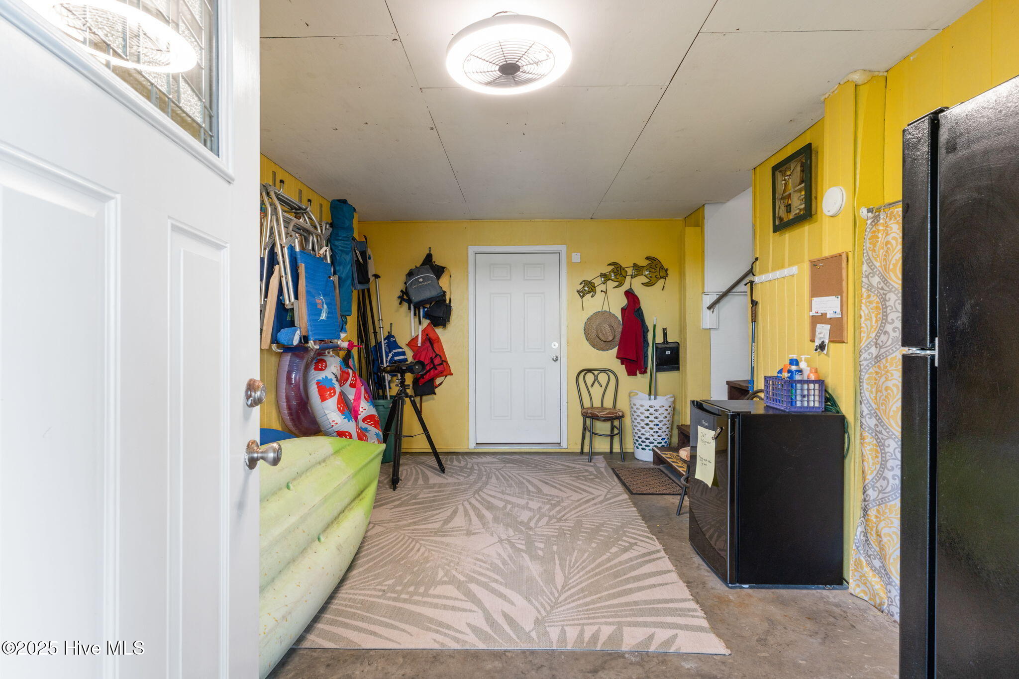 4824 W Beach Drive Property Photo 37