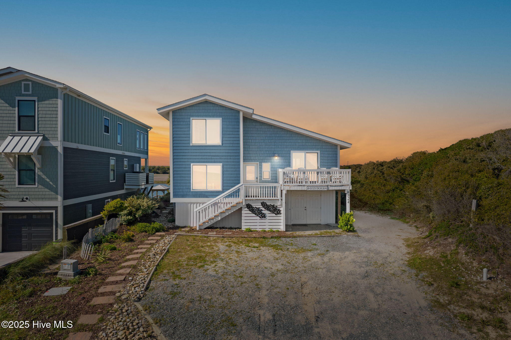 4824 W Beach Drive Property Photo 89