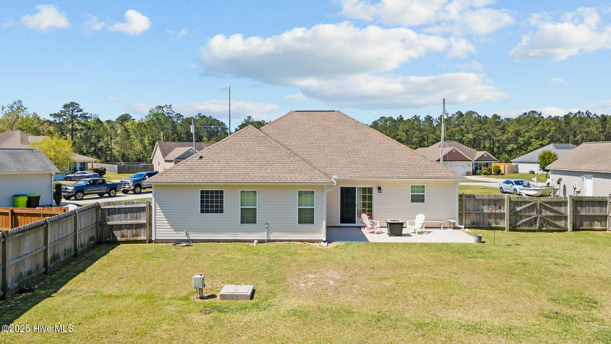 111 Apple Drive Property Photo 3