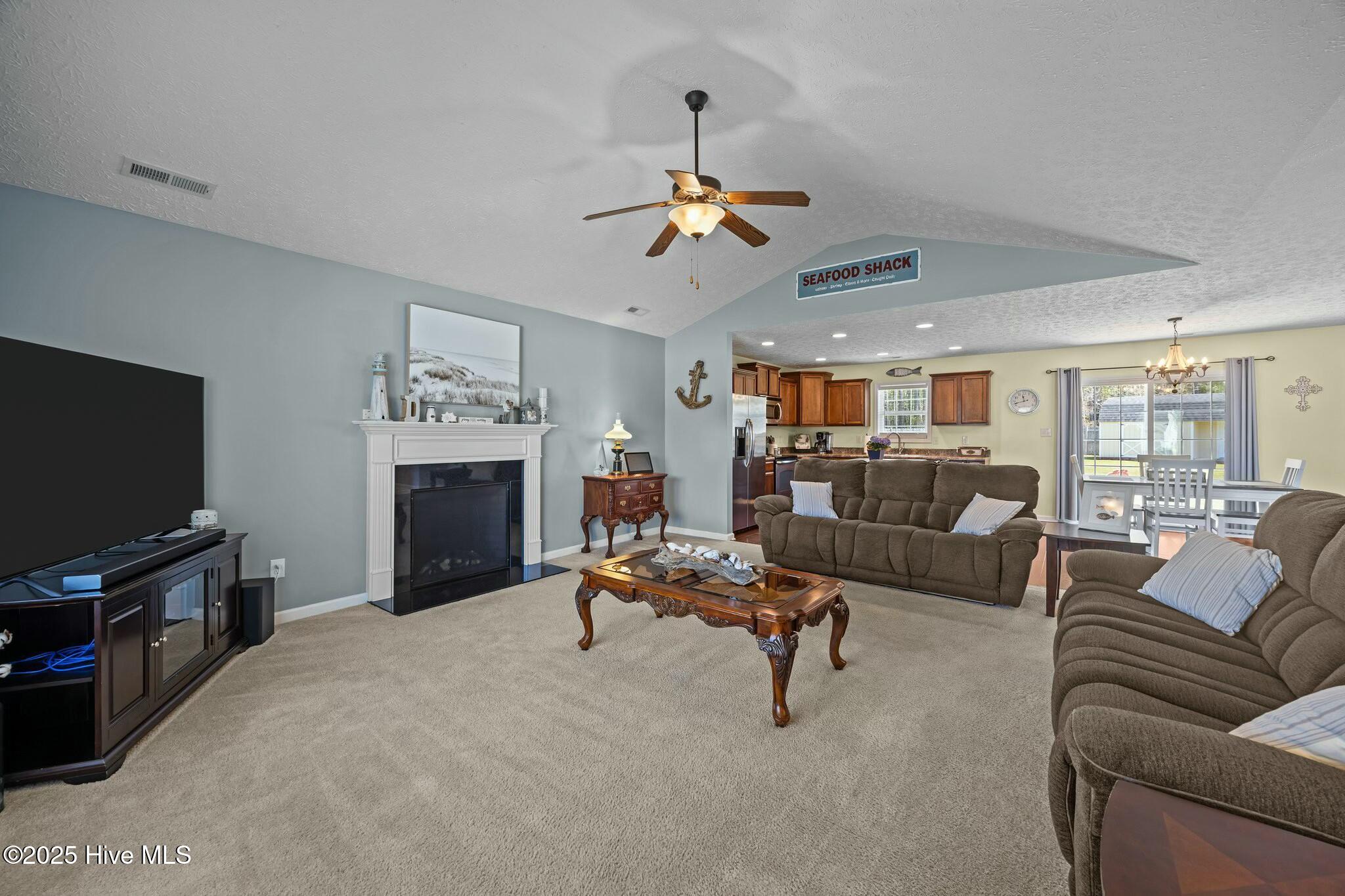 111 Apple Drive Property Photo 12
