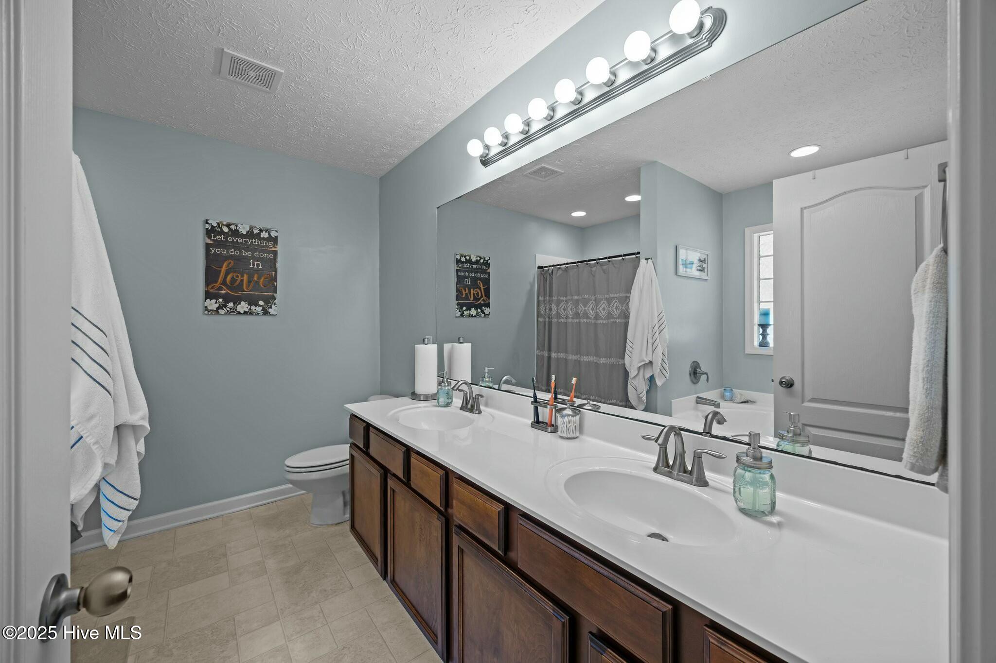 111 Apple Drive Property Photo 20
